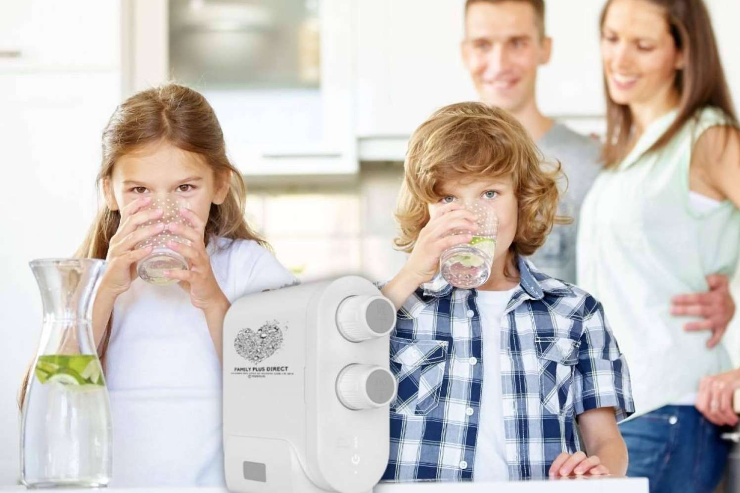 Aqua Family Plus habla de la importancia de beber agua del grifo filtrada