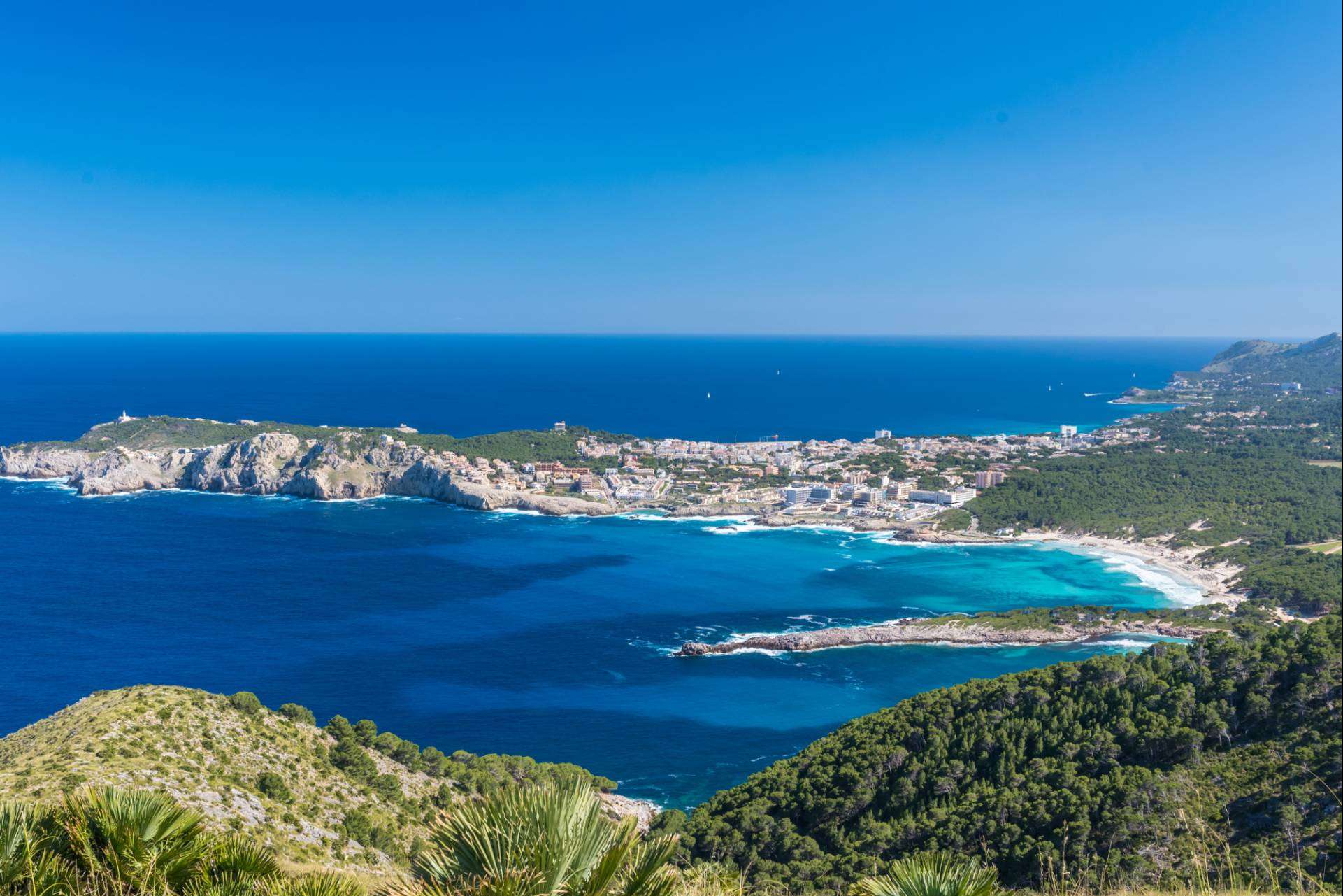 Reservar con antelación es la clave del éxito para las vacaciones. Se trata de anticiparse al paraíso