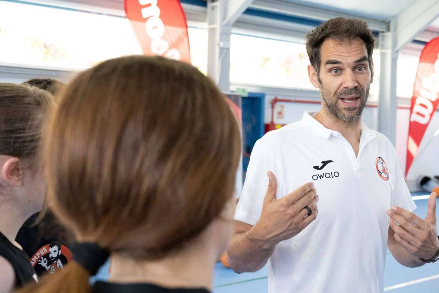 El campus del exjugador NBA José Manuel Calderón reparte más de 100 becas para estudiar en EEUU