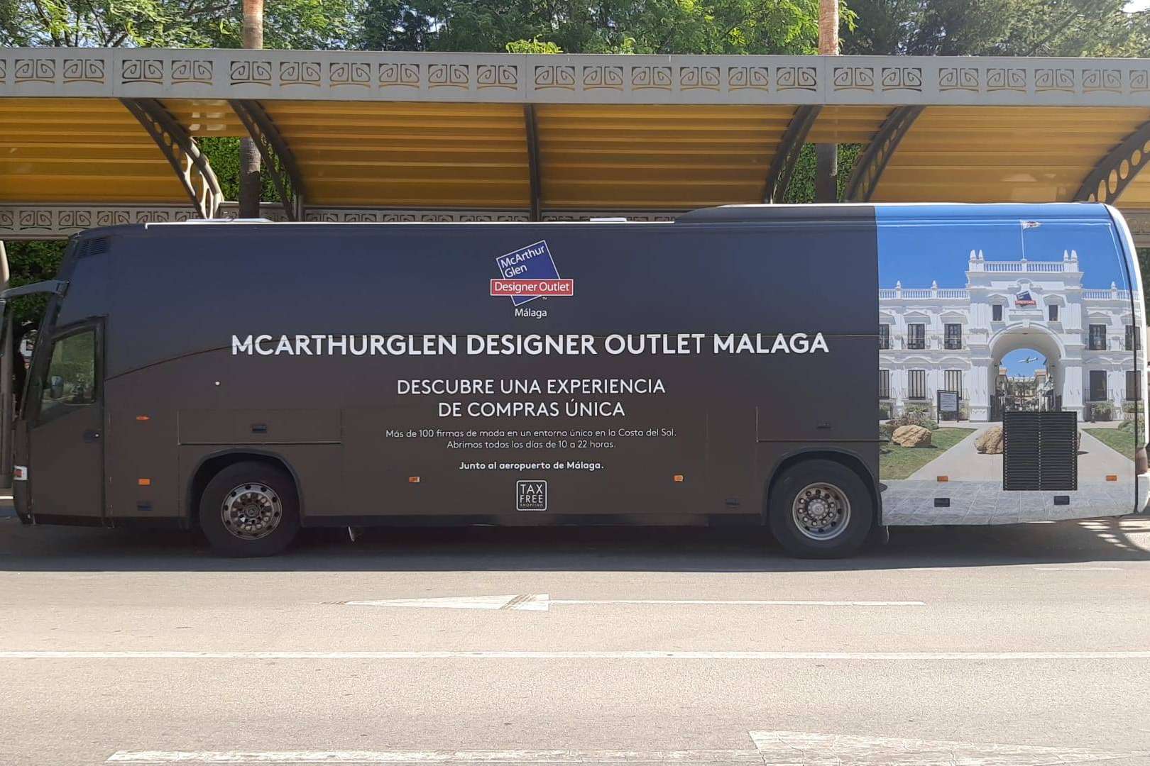Conocer las ventajas de la publicidad exterior con vehículos y buses promocionales