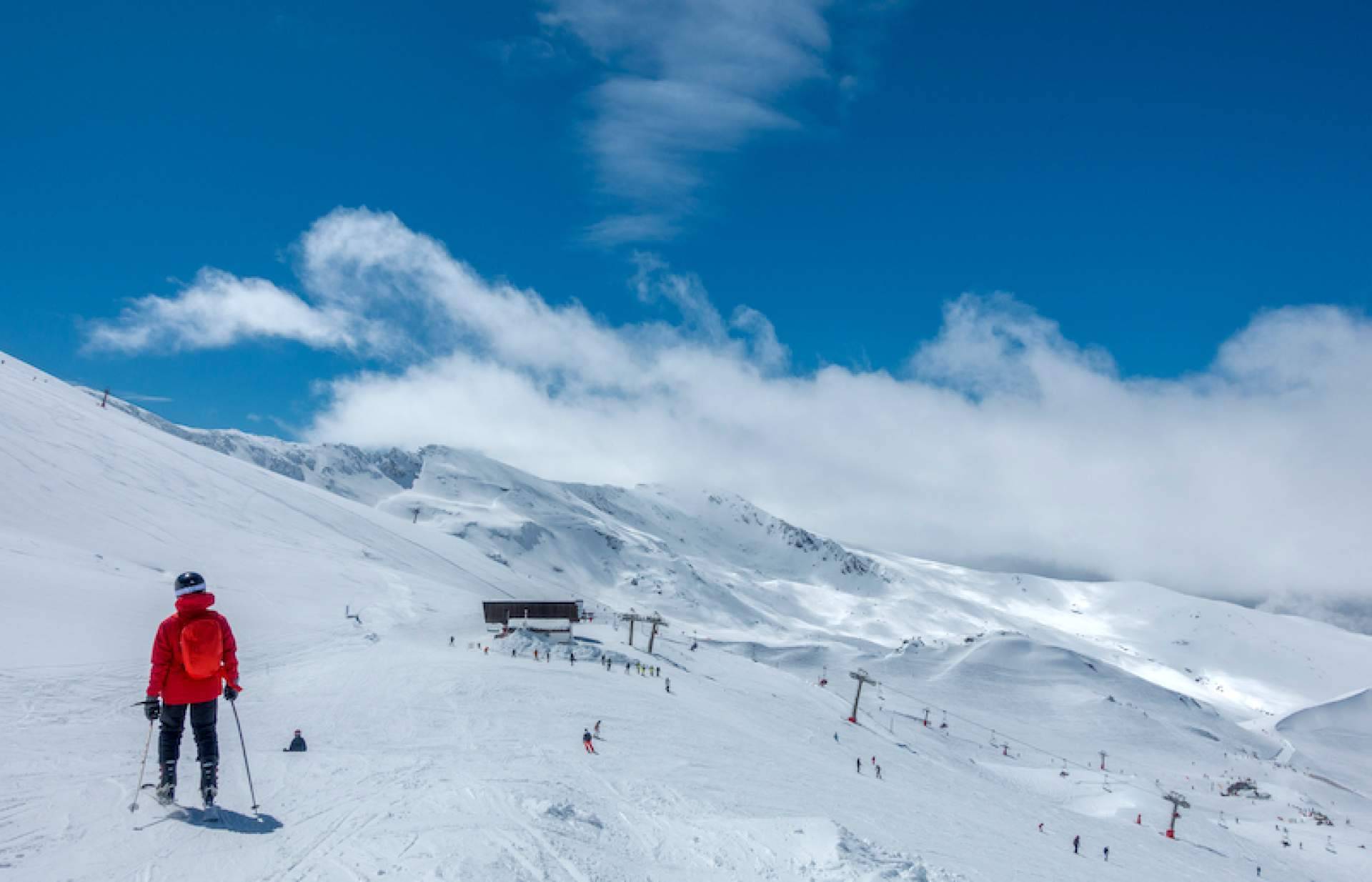 ¿Cuáles son las ventajas de contratar un forfait con Sierra Nevada Adventure & Ski?