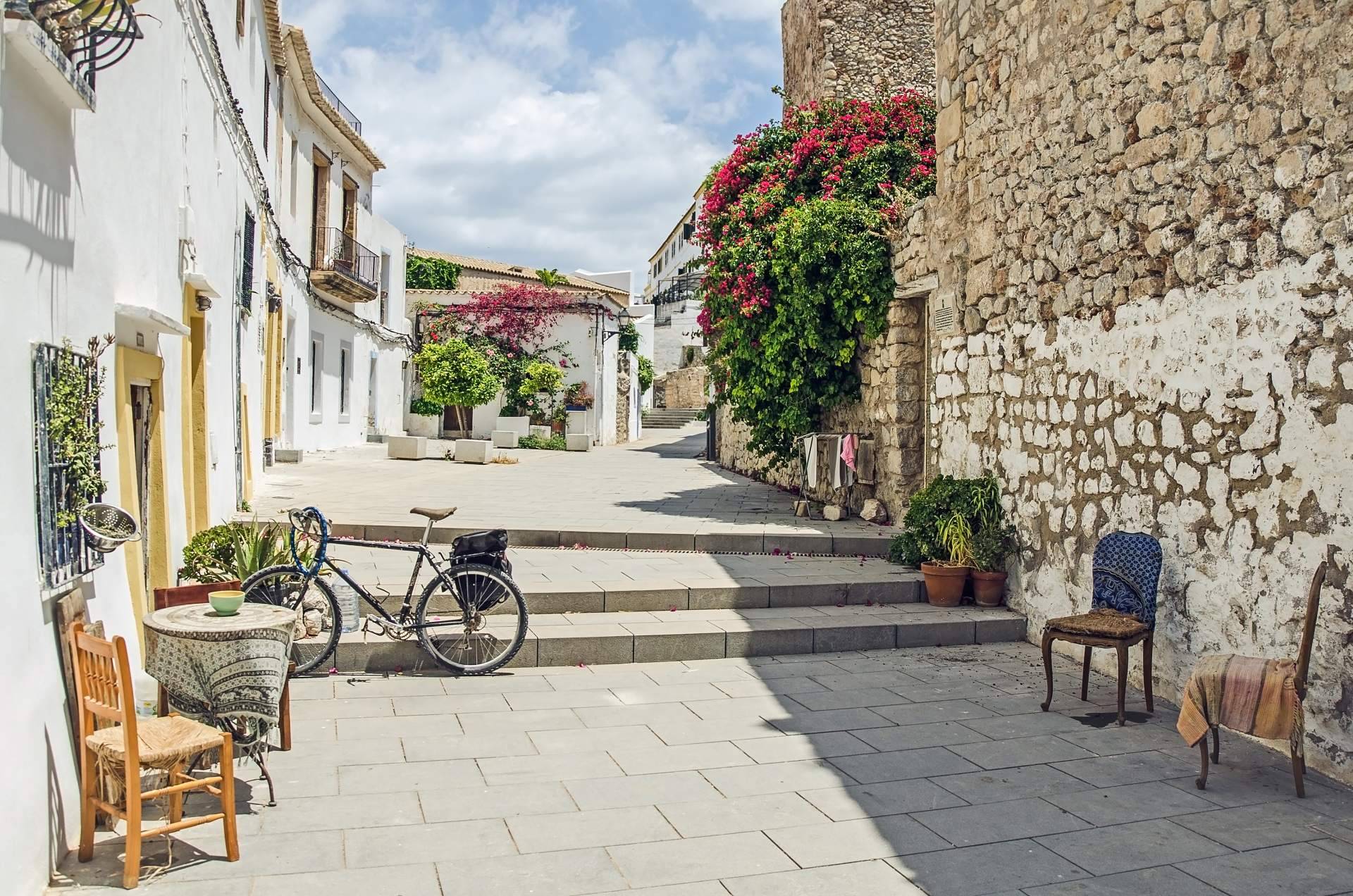 Vivir experiencias únicas y planes exclusivos en Ibiza con LoveMexperience