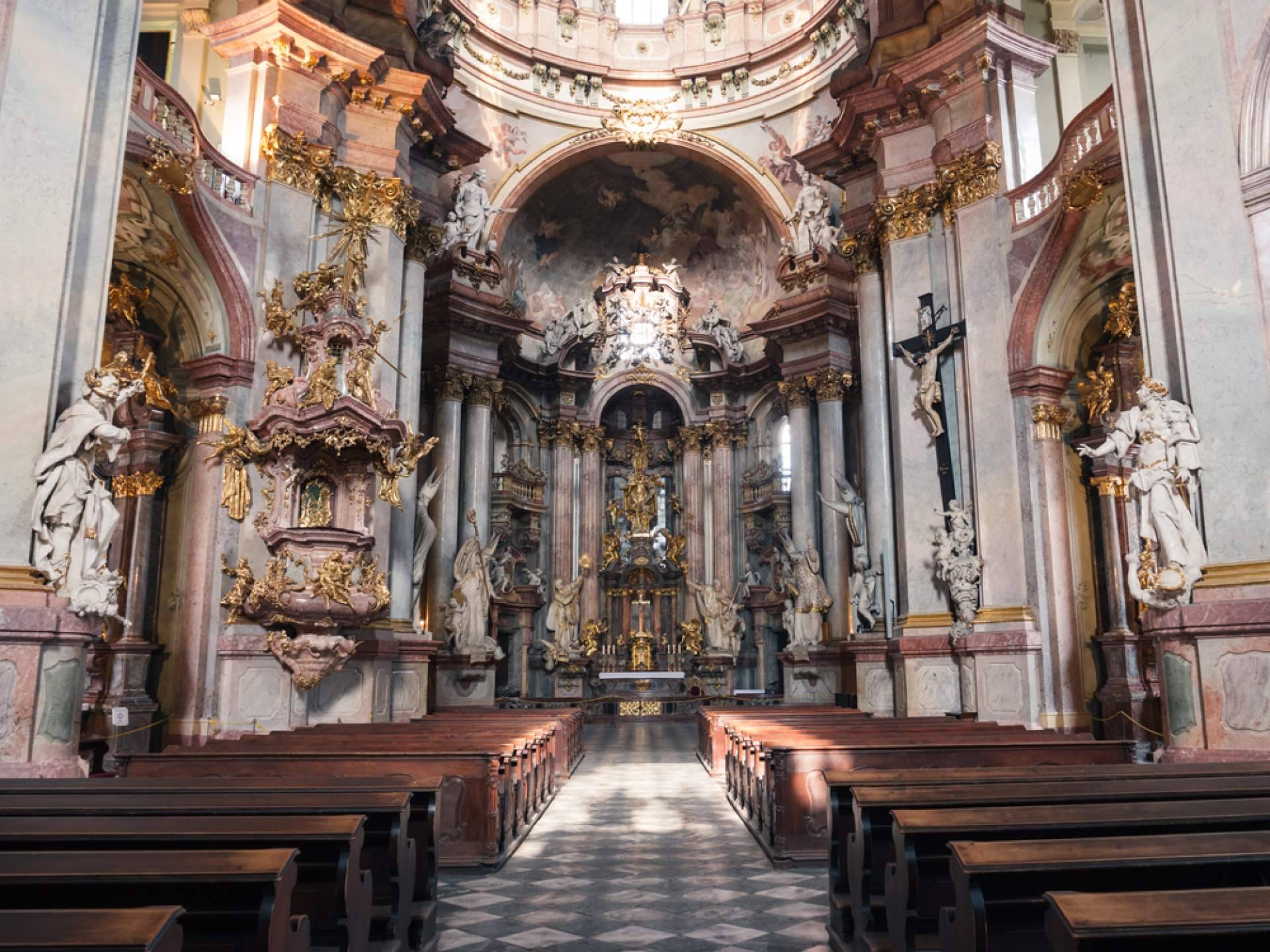 Mejorar la acústica en espacios religiosos con el sistema de megafonía de Belltron