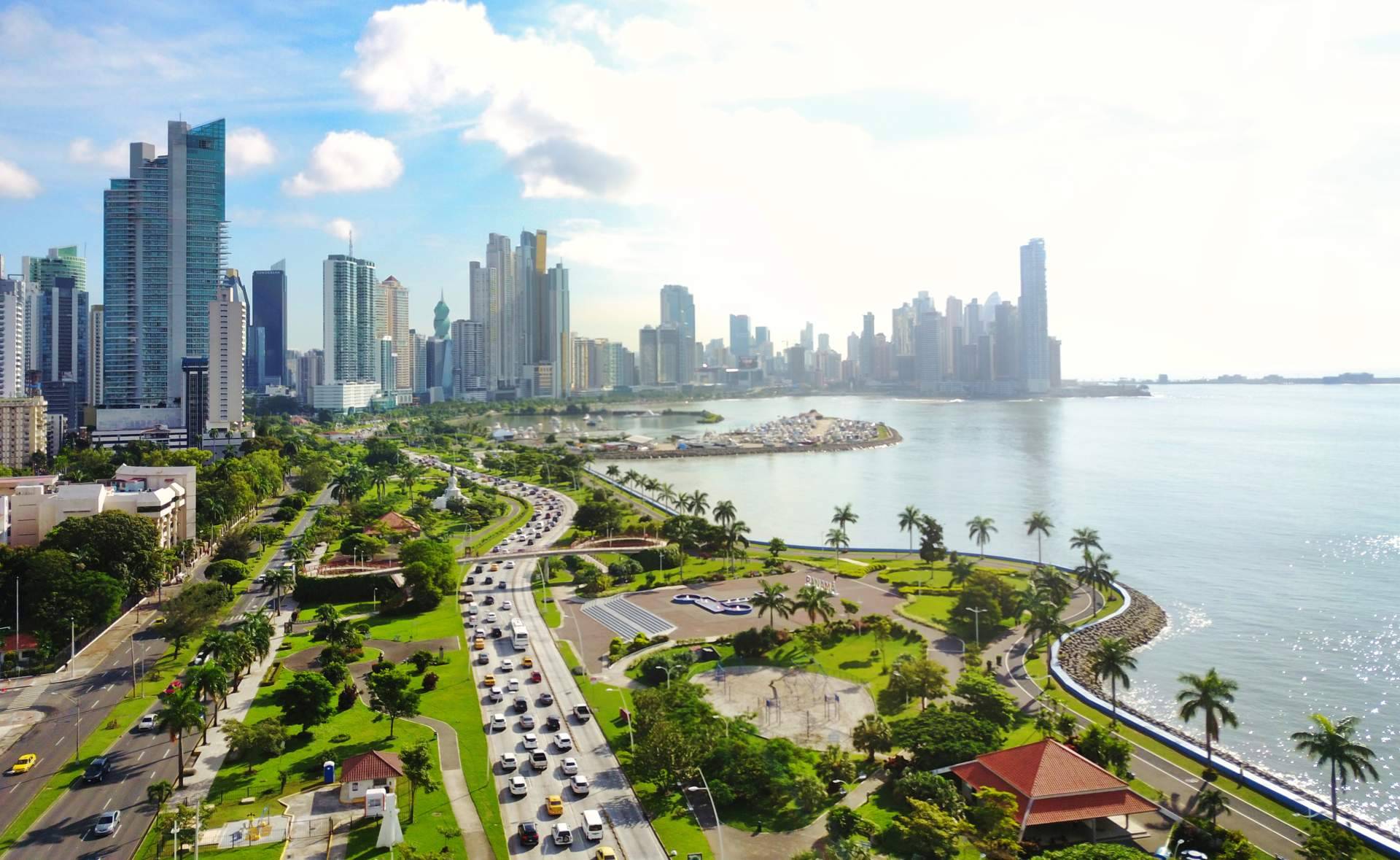 Hacer negocios e invertir en Panamá; Grupo Los Pueblos