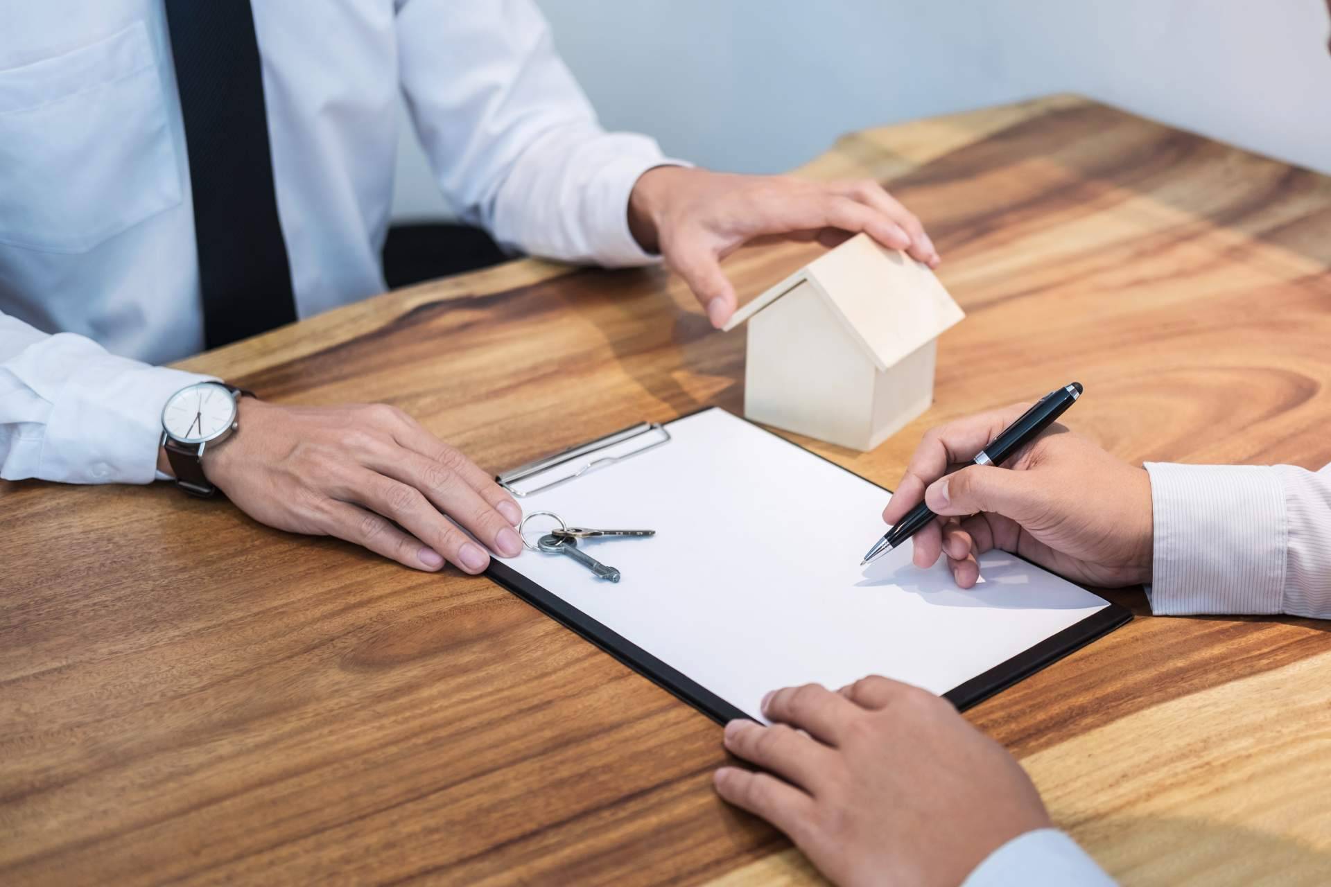 ¿Qué requisitos se deben reunir para ampliar una hipoteca?, por Helloteca