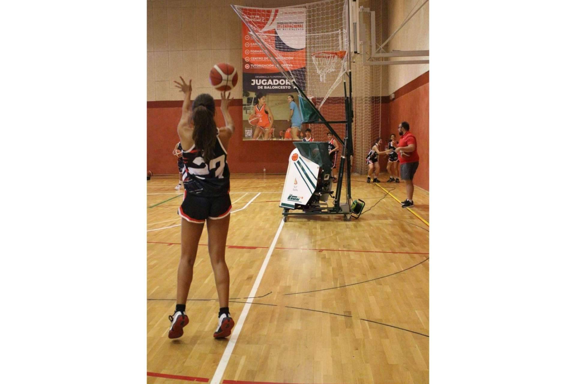 El programa de entrenamiento con máquinas de tiro de baloncesto que ofrece ITW Sport