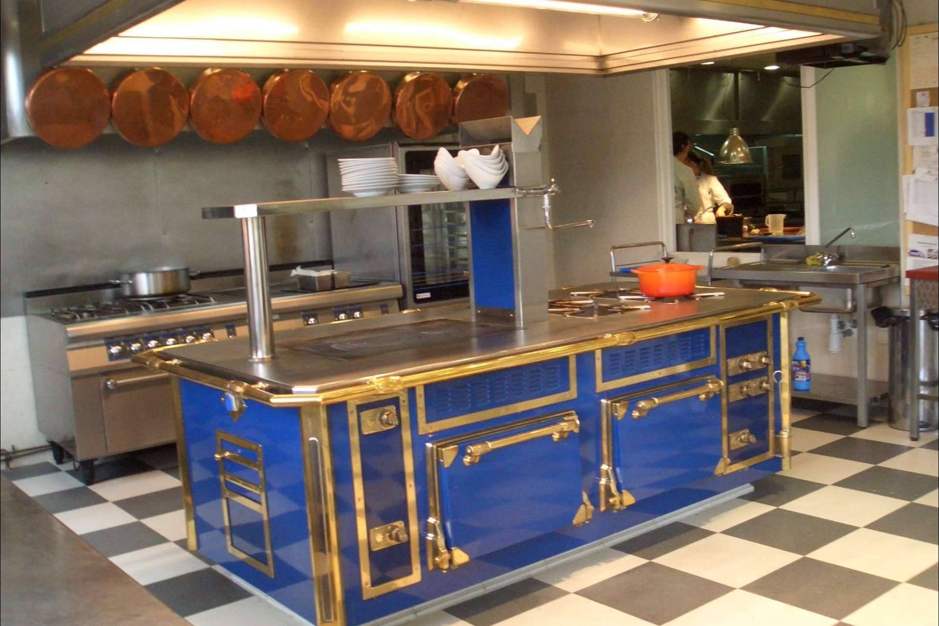 IHS Tecnológicos, importador de cocinas industriales Bonnet