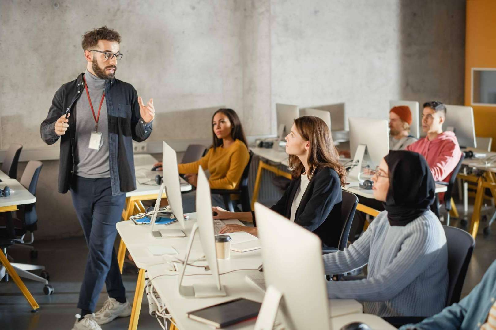 Empezar el nuevo curso escolar con los ordenadores reacondicionados de Jet Computer