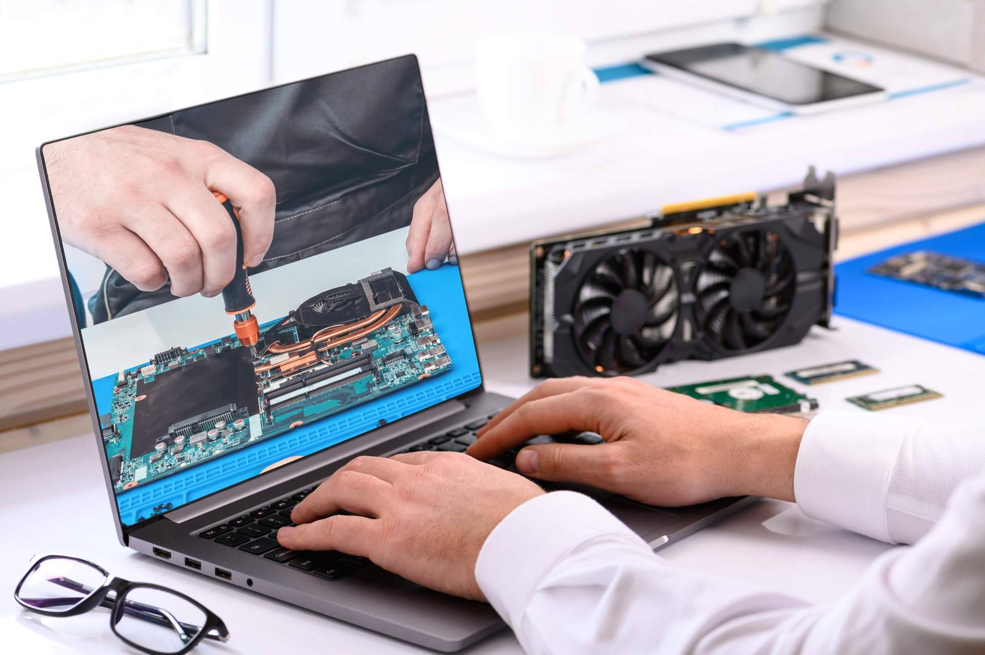 Mundo del Móvil, servicios de reparación de ordenadores, portátiles y MAC en Madrid