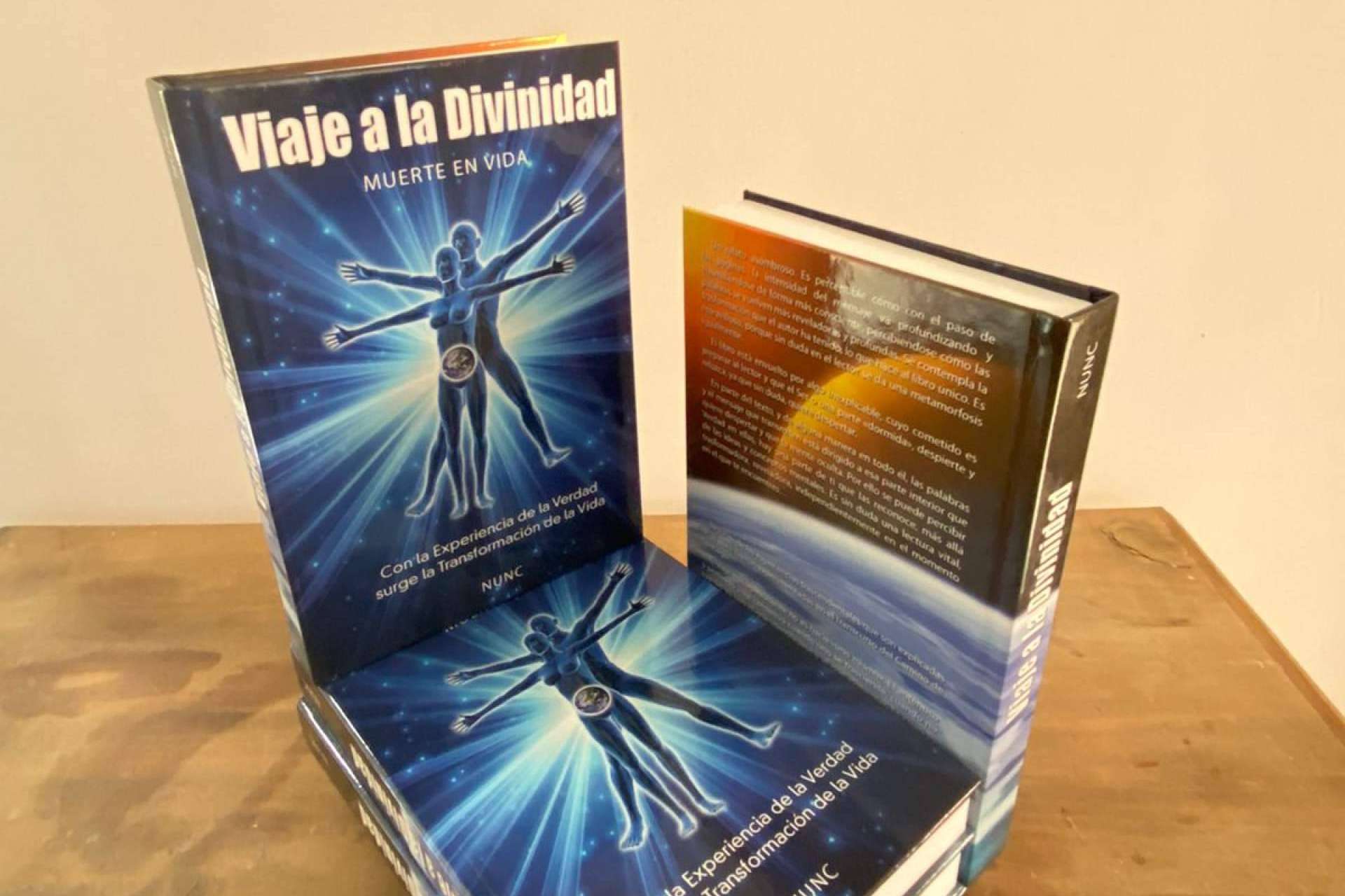 Viaje a la Divinidad, un libro enfocado en el despertar espiritual
