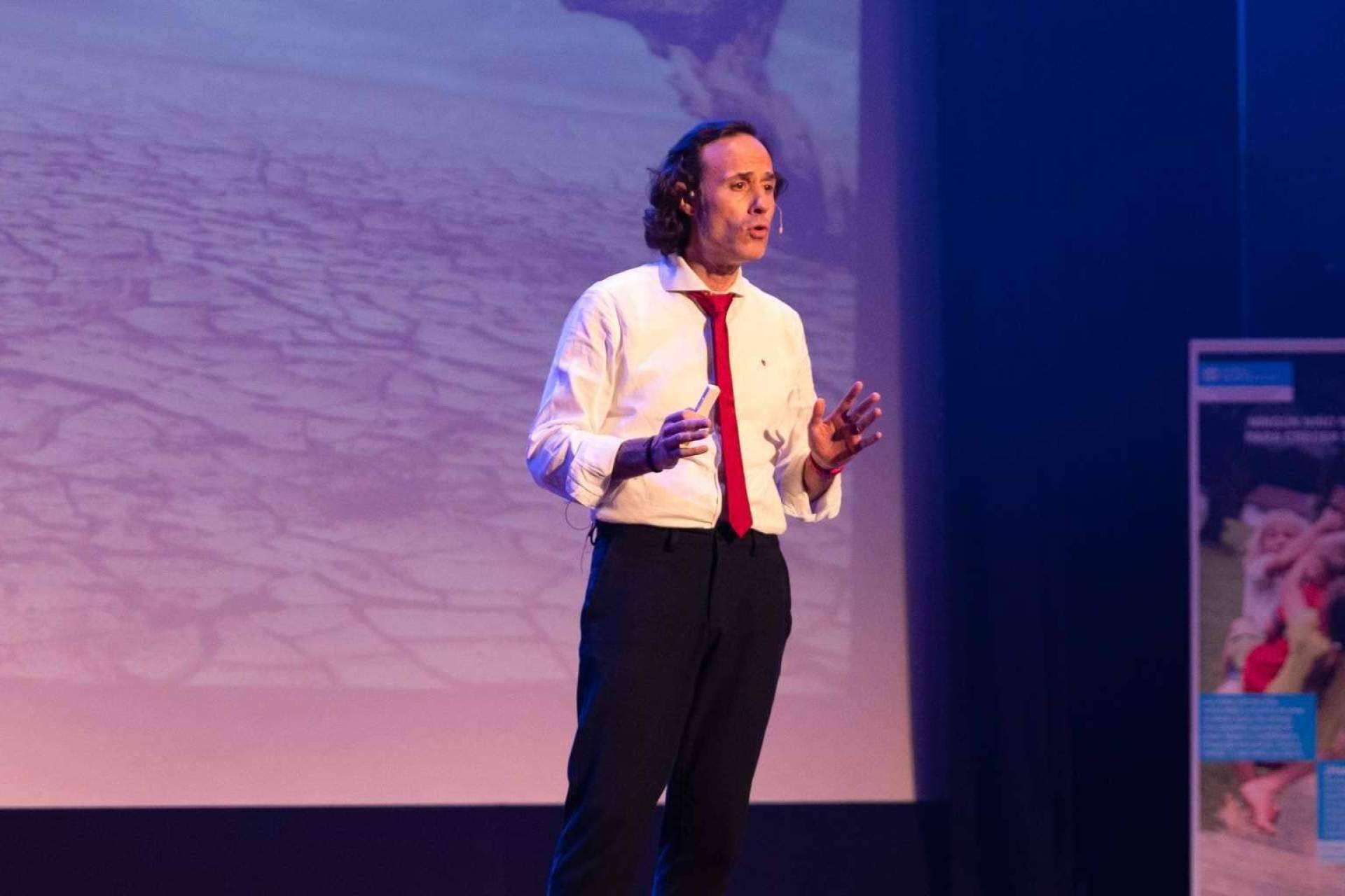 Leandro Fernández Macho explica qué significa la superación persona
