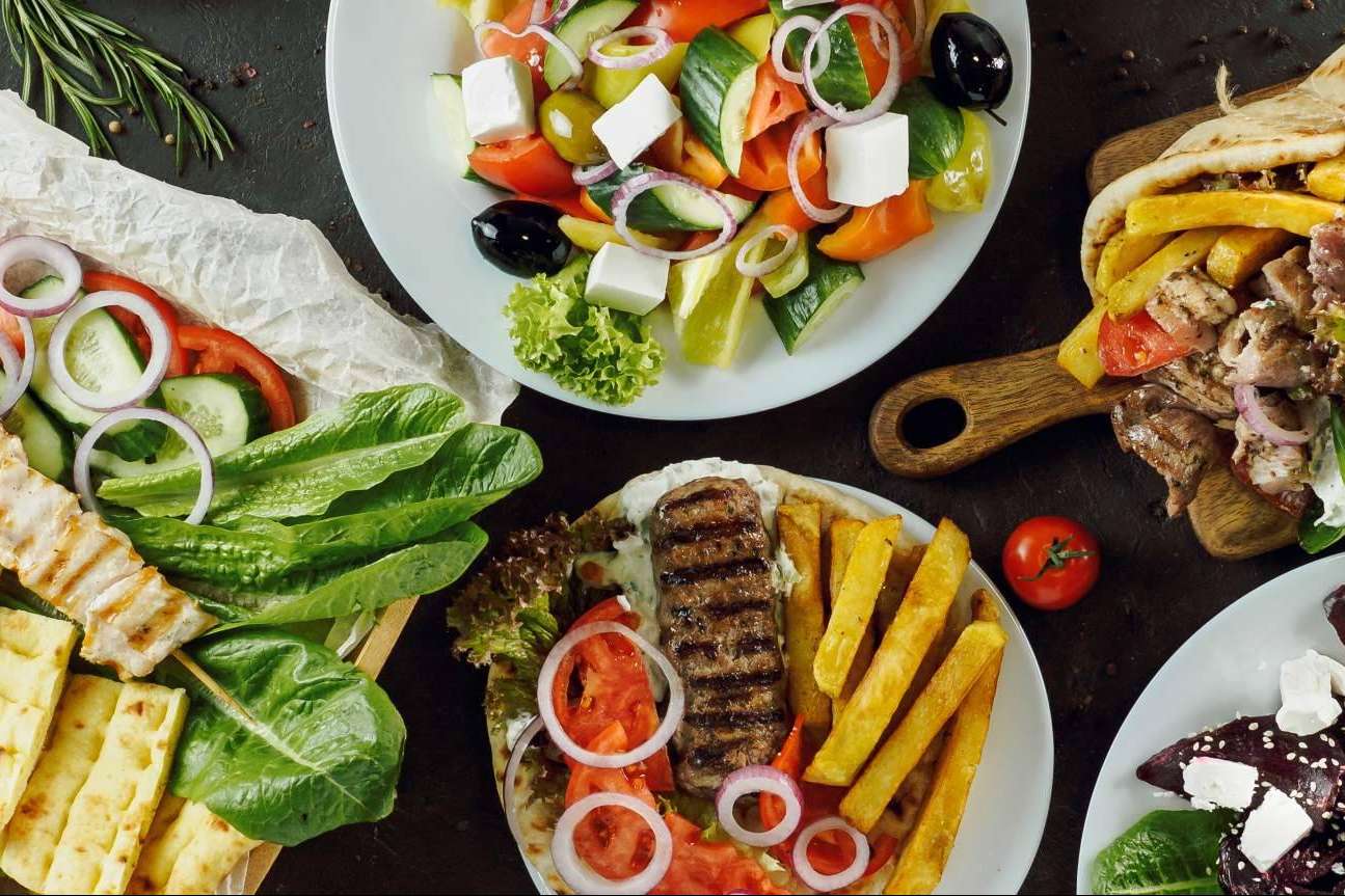 Comida casera y de cercanía con entrega a domicilio, por Greek Aribau