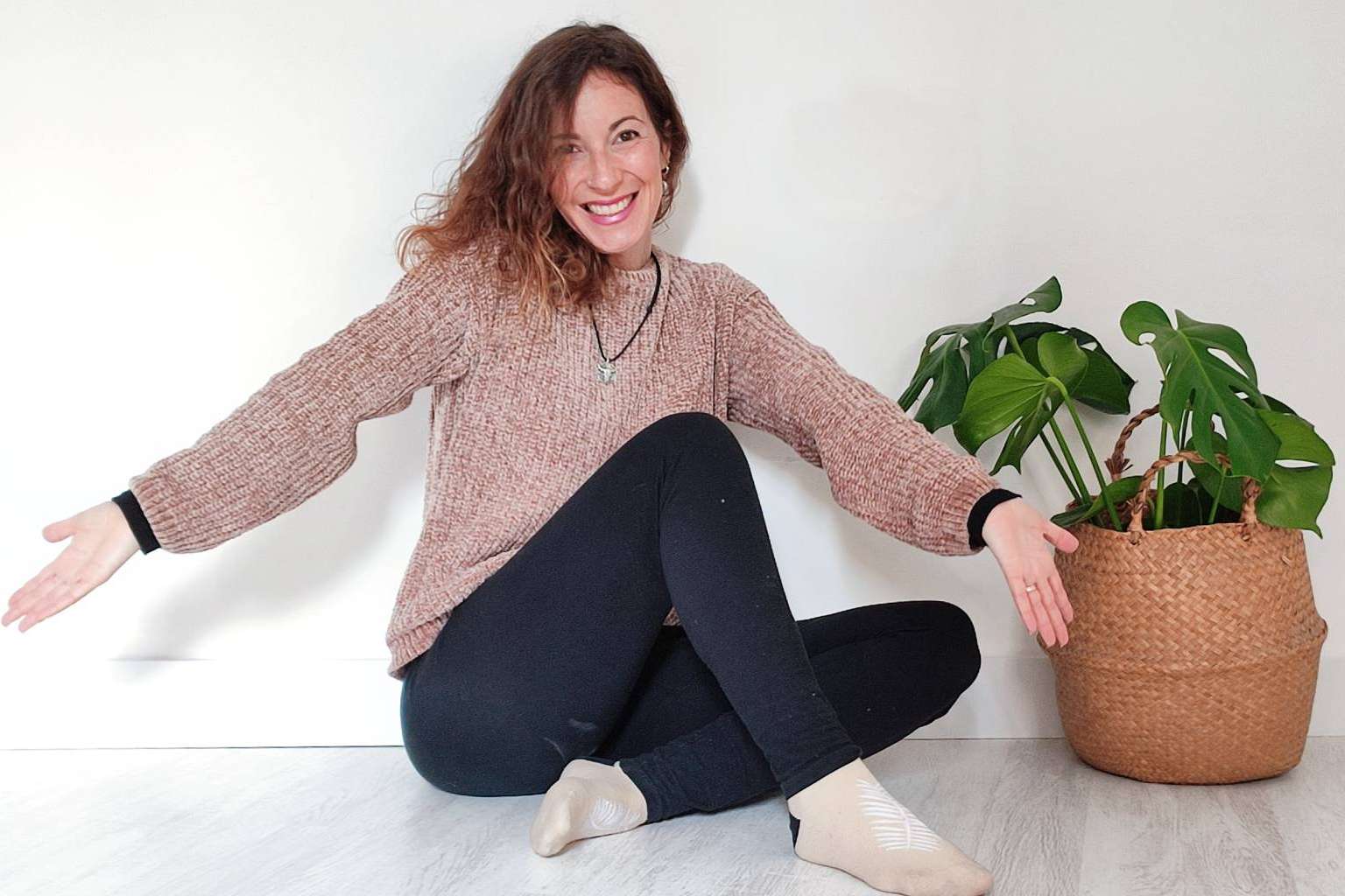 Bienestar, minimalismo y desarrollo personal en el canal de YouTube de Silvia Ahora