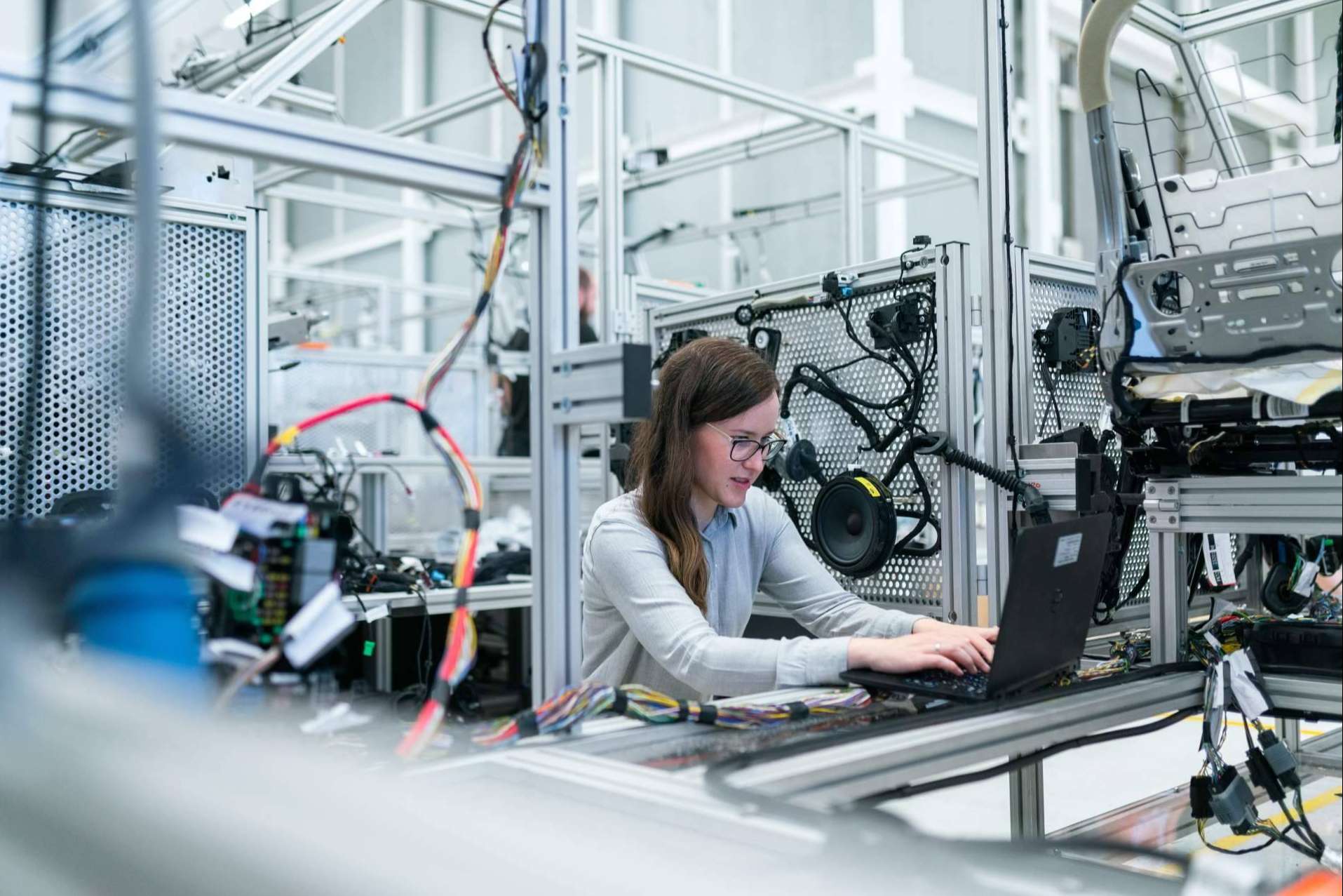La consultoría Overtel busca transformar a las empresas que se especializan en la manufactura industrial