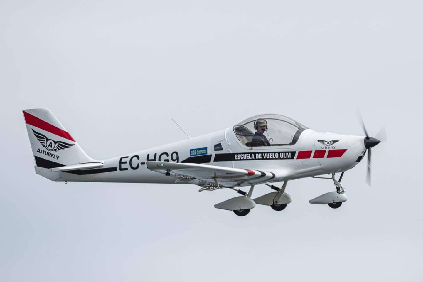 Asturfly, su influencia en la aviación deportiva y seguridad en la aviación ultraligera