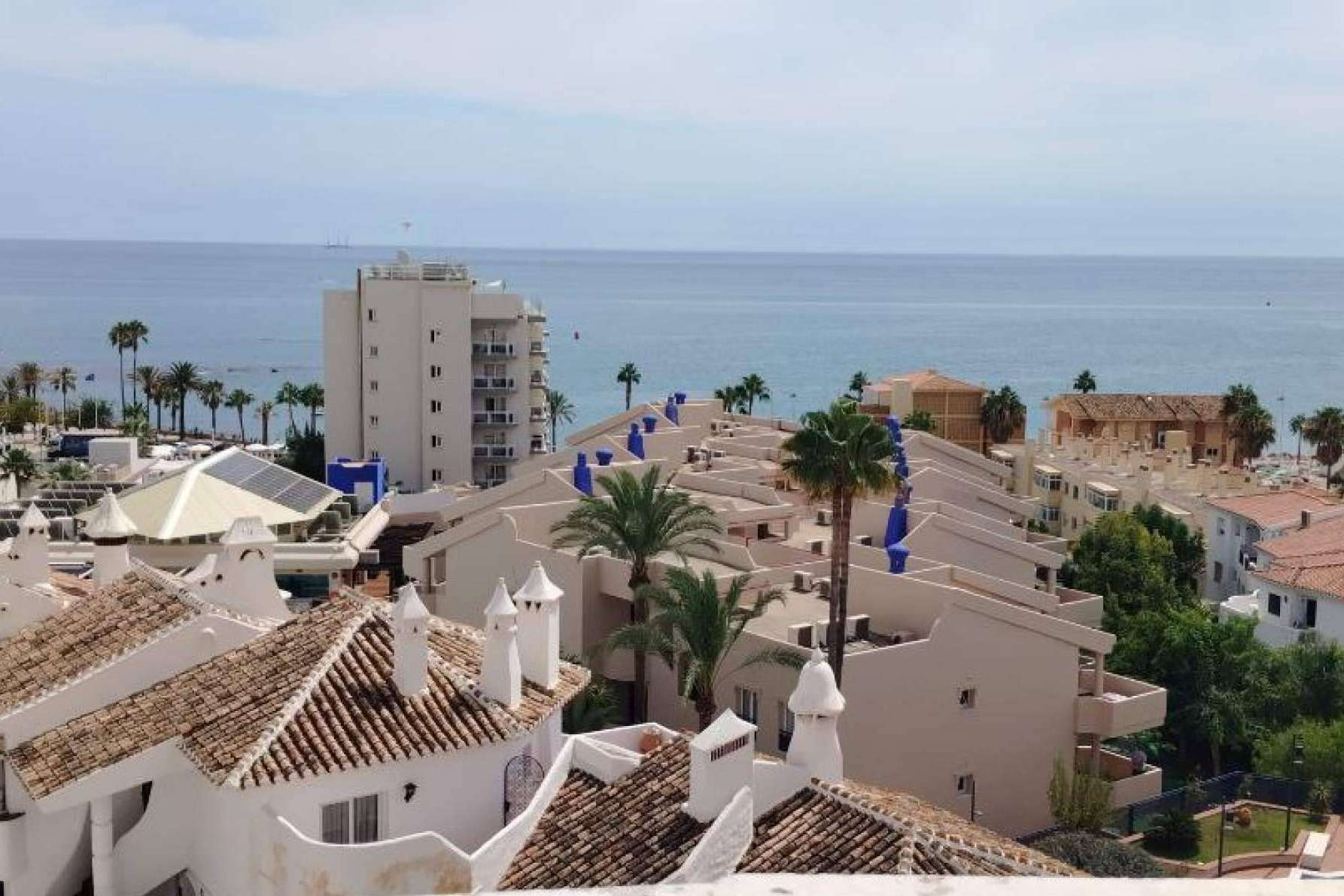 Espacios y servicios que ofrece el Hotel Betania en Benalmádena Costa