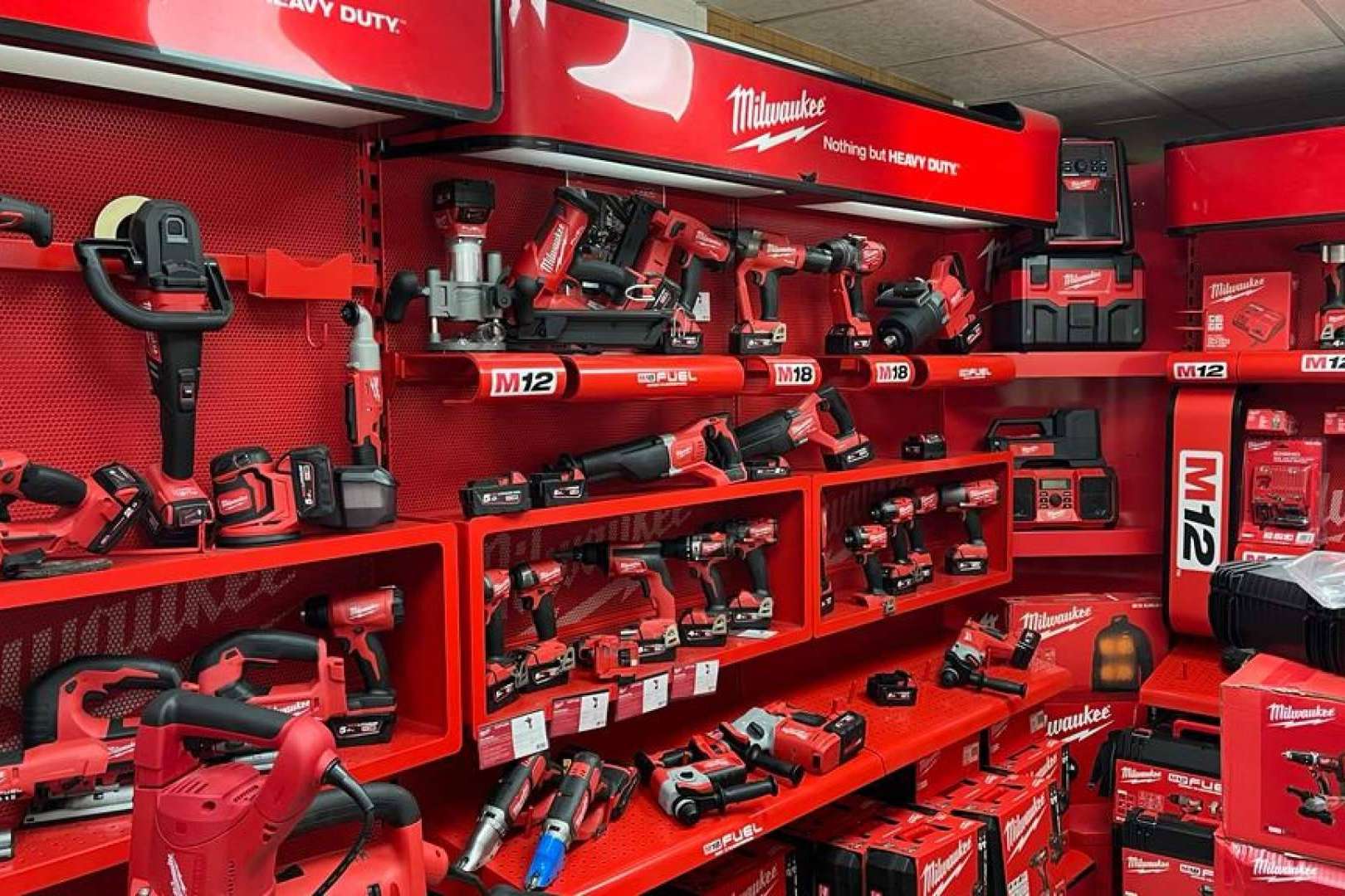 Eny.es ofrece los productos de Milwaukee, la marca líder en taladros percutores