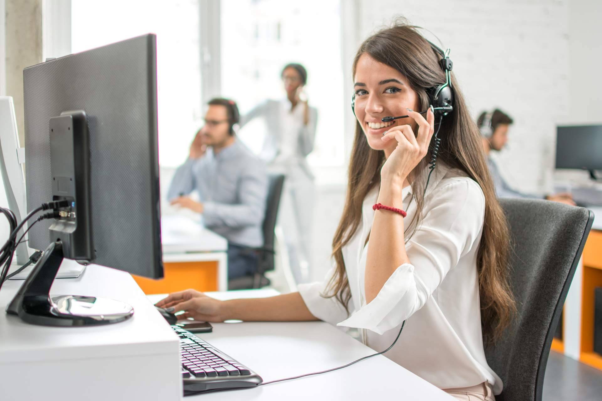 La Inteligencia Artificial ha irrumpido como una herramienta que promete revolucionar los call centers. Análisis de las llamadas en tiempo real y mejora de los procesos de ventas