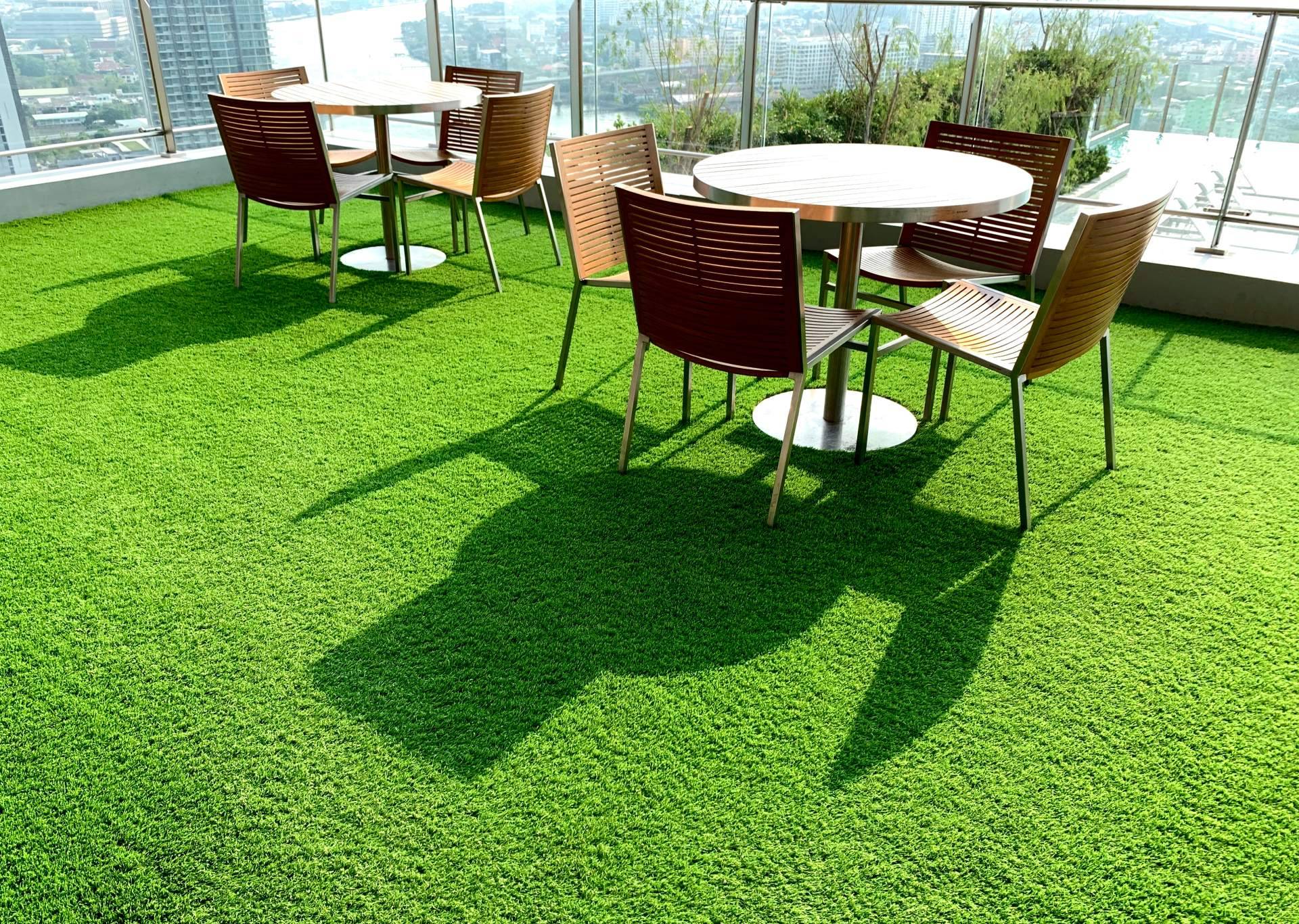 Renovar el jardín con césped artificial de JardinVertical.es con las ofertas de Black Friday