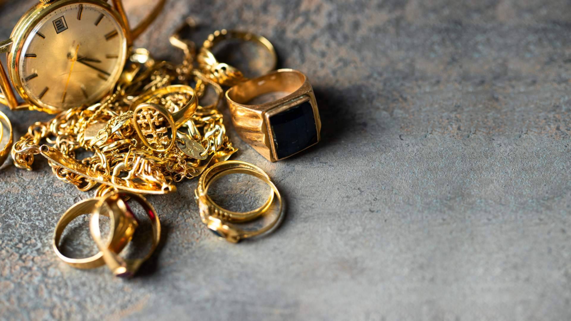Compra y venta de oro y joyas en Madrid y relojes Rolex de segunda mano en Rejoya