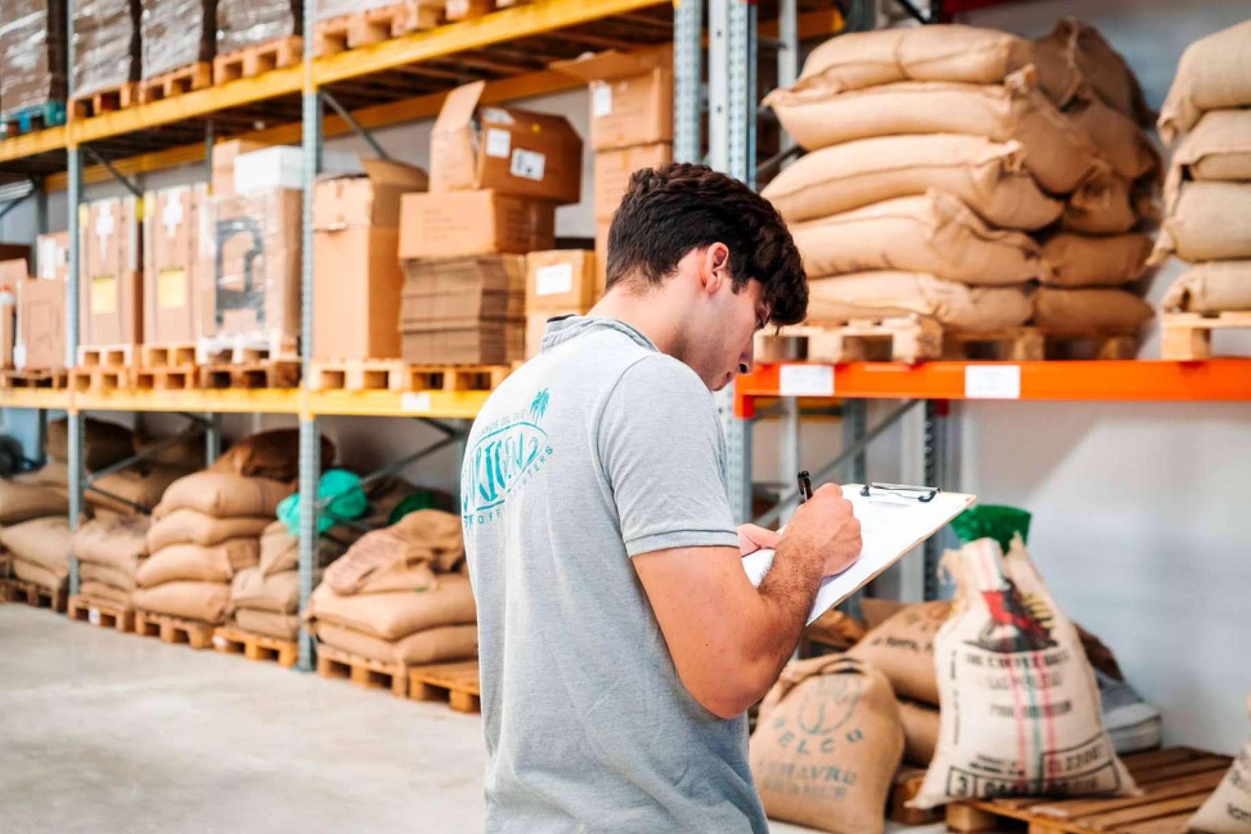 El proyecto D·Origen Coffee Roasters busca transformar la cultura del café en España