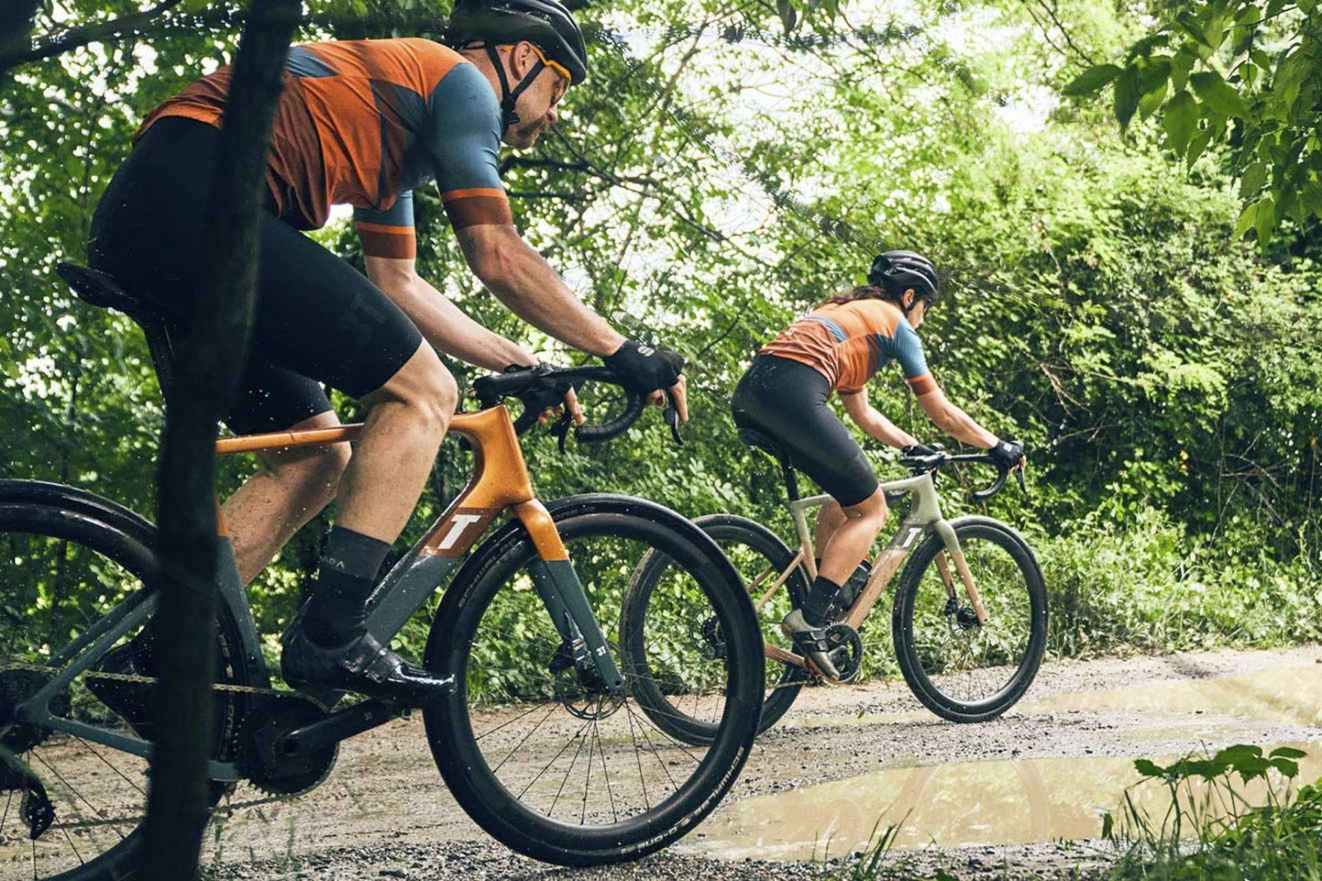 ¿Cuál es la historia de las bicis de gravel, una necesidad para los ciclistas amantes de la aventura?