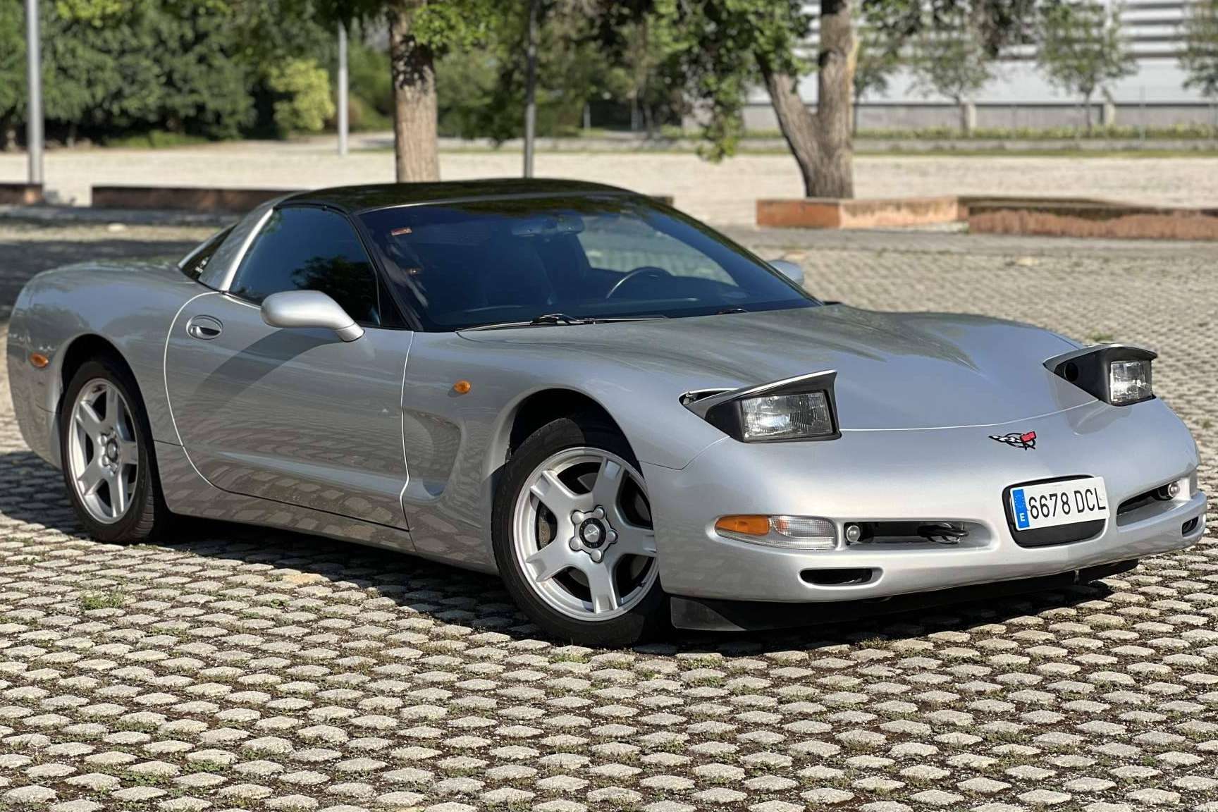 Conseguir coches de entusiastas a buen precio en las subastas de coches de Garage 66