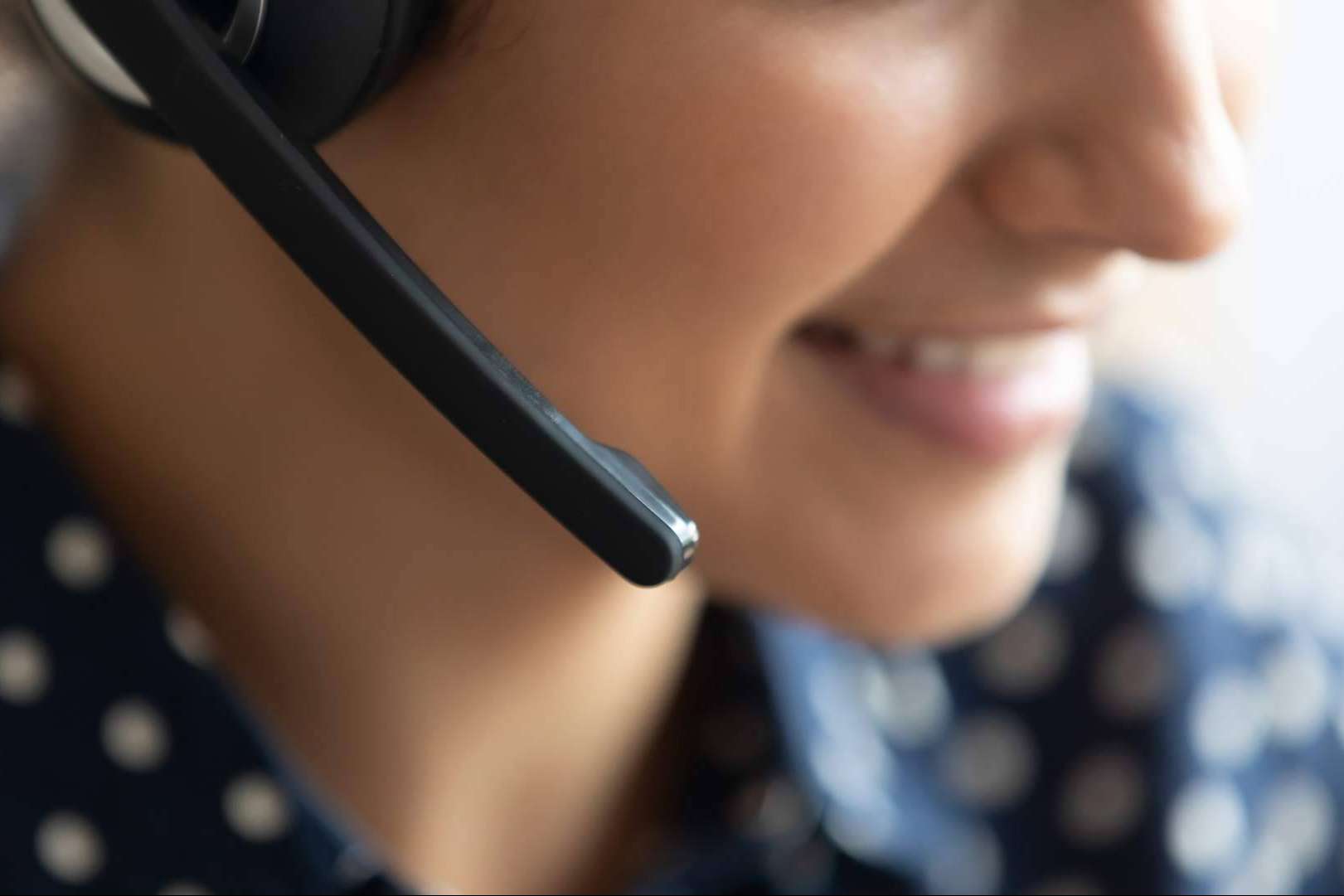 Para optimizar la gestión de llamadas, cómo funciona el servicio de secretaría virtual que ofrece SVAE a las empresas