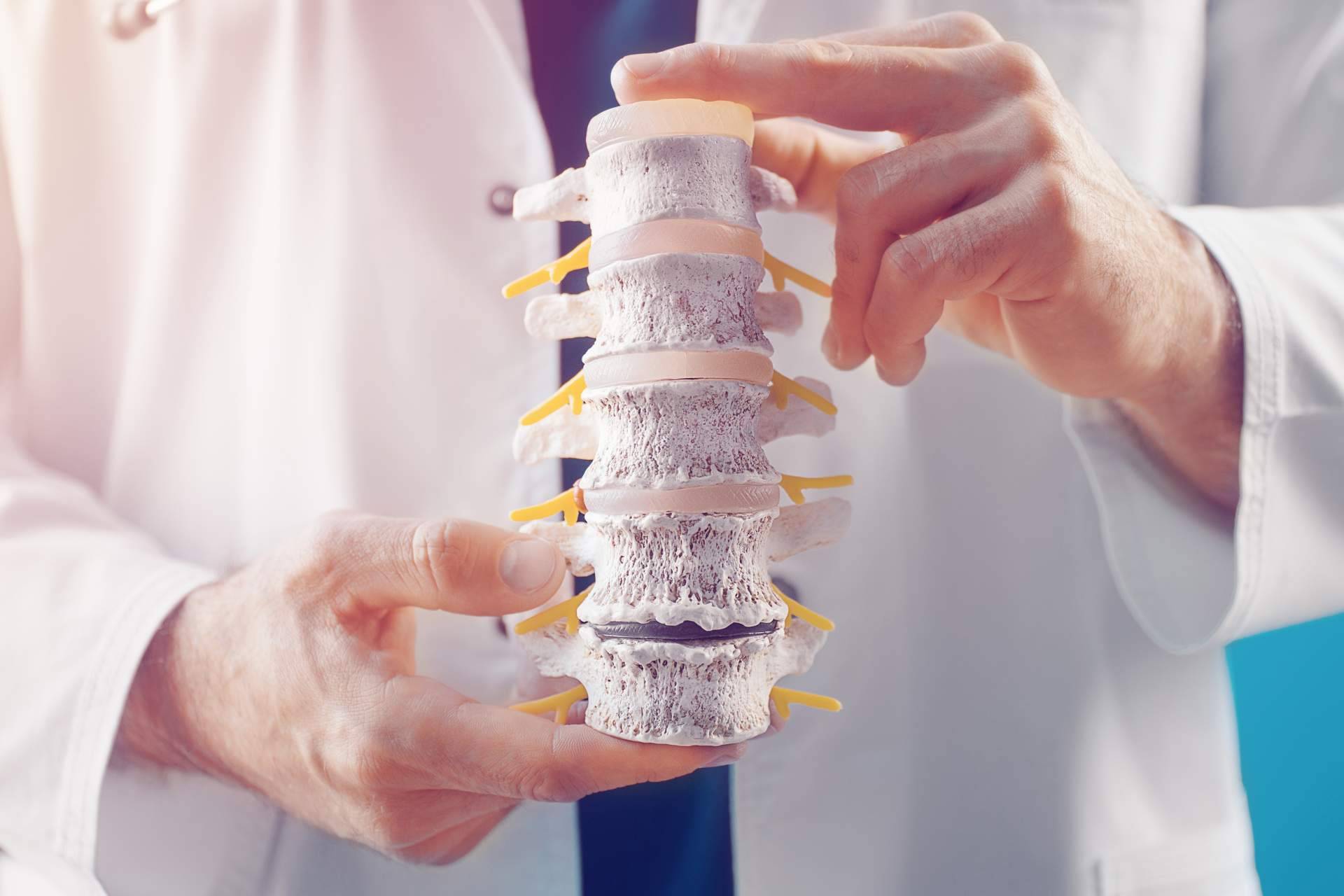 Expertos en descompresión axial vertebral, con Biziondo