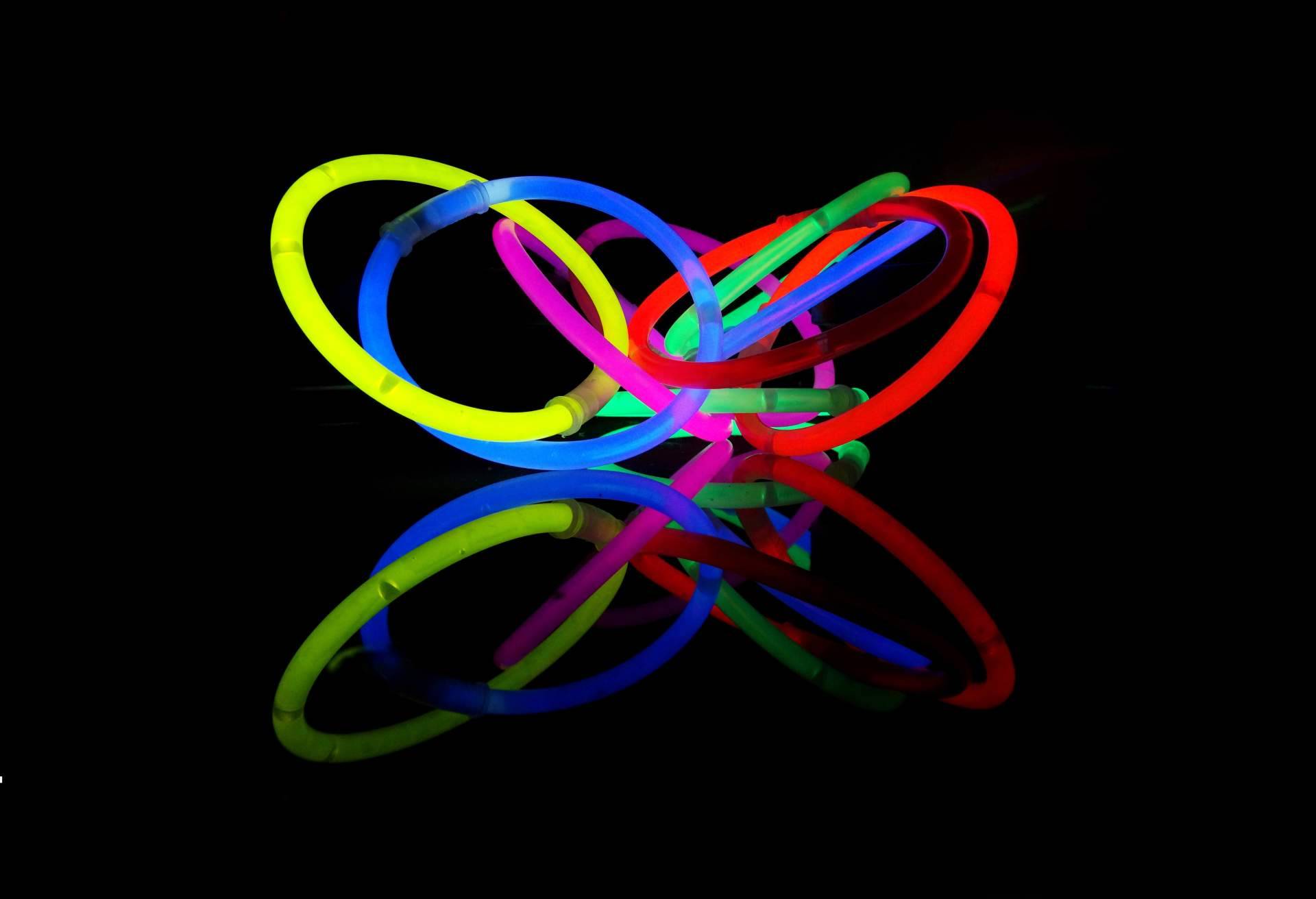 Pulseras luminosas para fiestas, de la mano de Pulseras para Discotecas