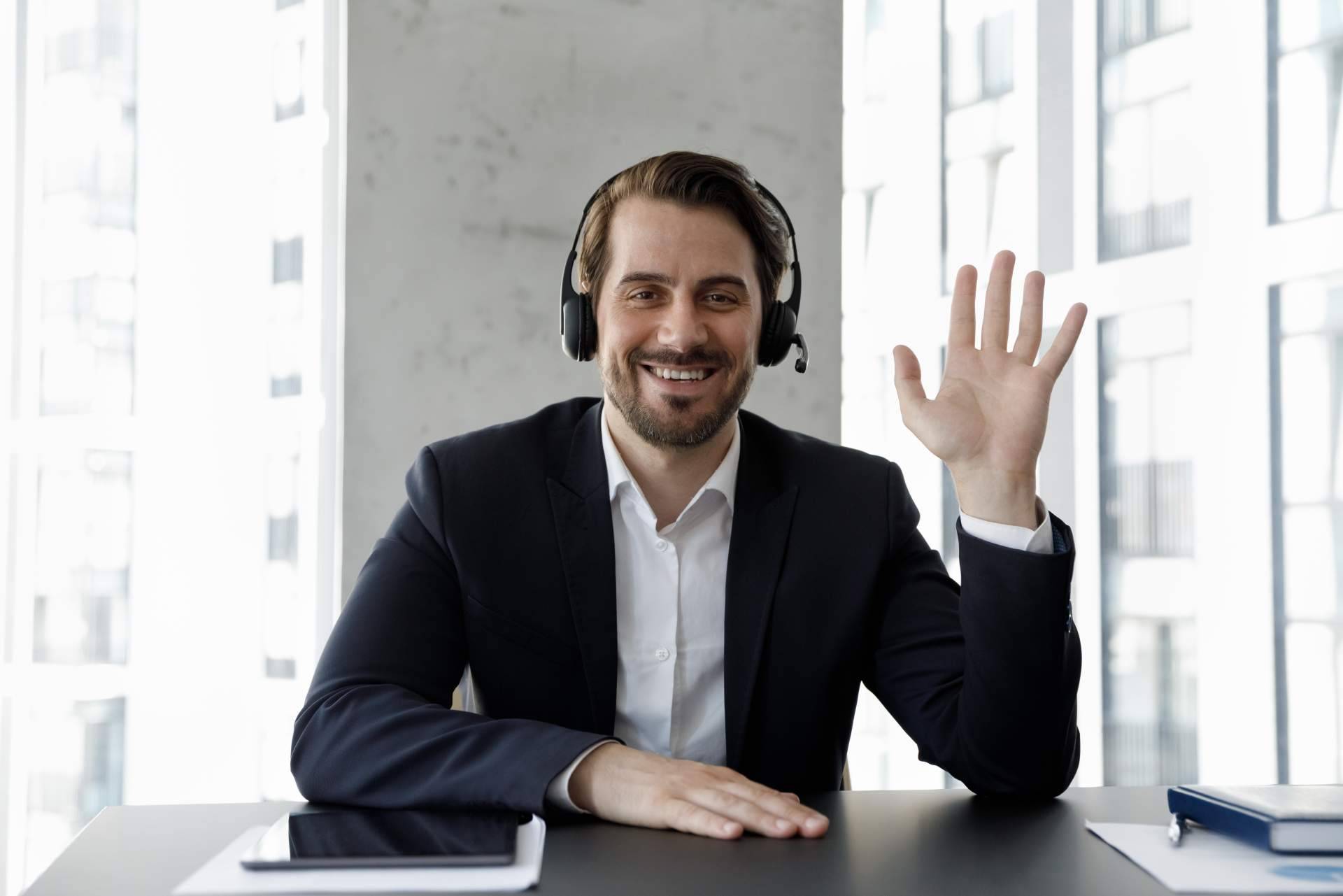 Atención telefónica 100 % humana para compañías, de la mano de SVAE