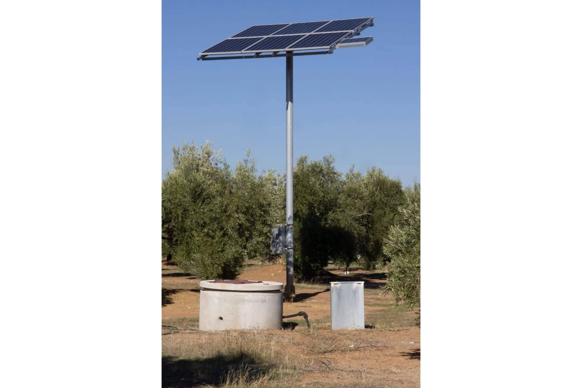 Bombas de pozo con paneles solares de Ebosun