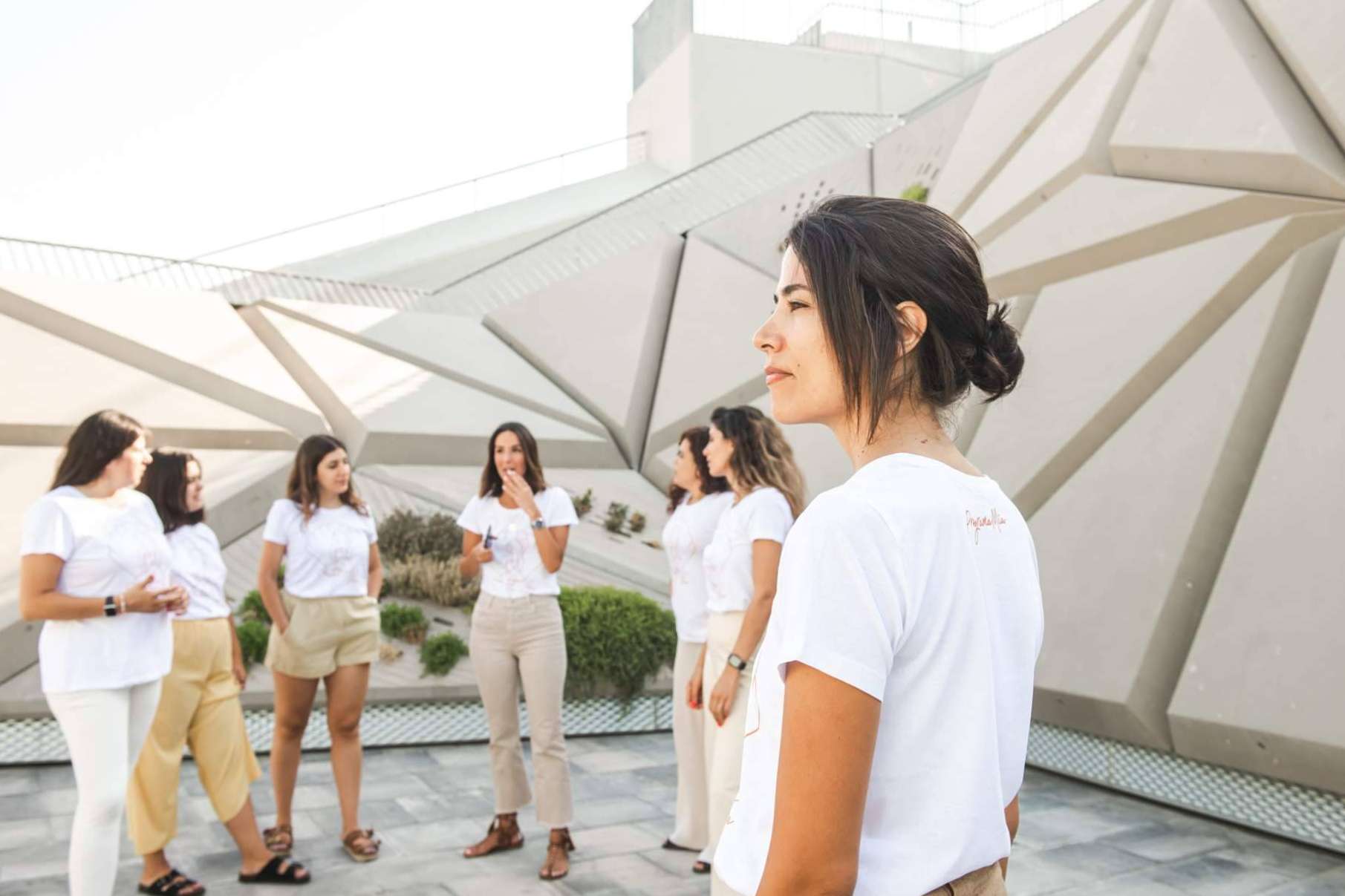 Construyendo relaciones saludables en la era del amor líquido; la misión de Programa Mia para el bienestar de la mujer