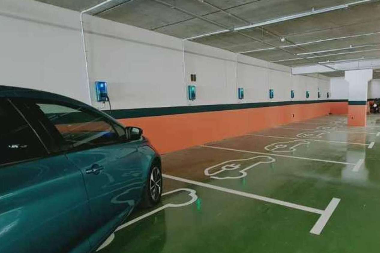 Fabricación de cargadores de coches eléctricos, por la empresa Ecotech