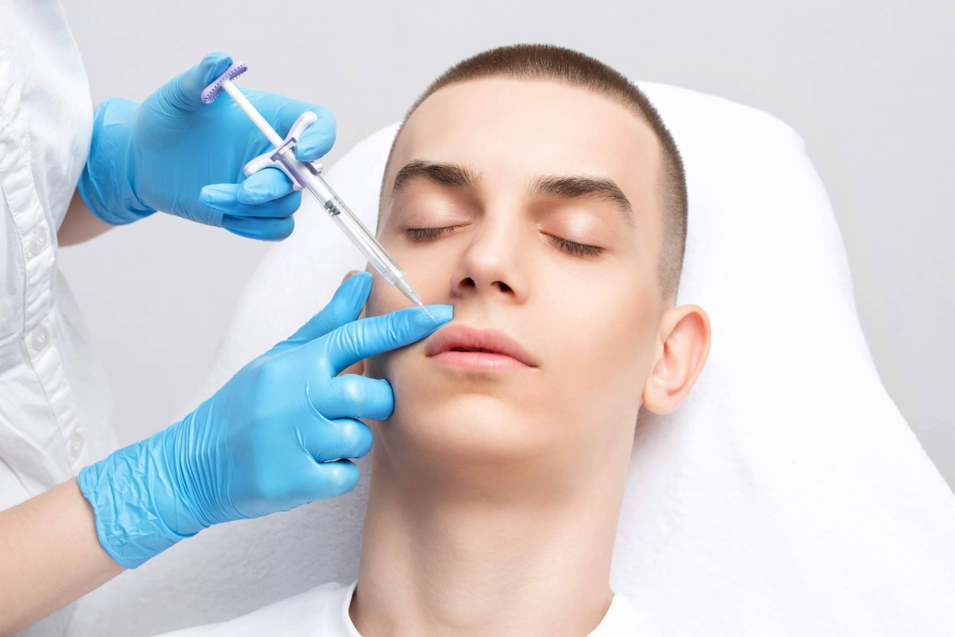 Resultados naturales con el aumento de labios sin proyecciones de 360Clinics