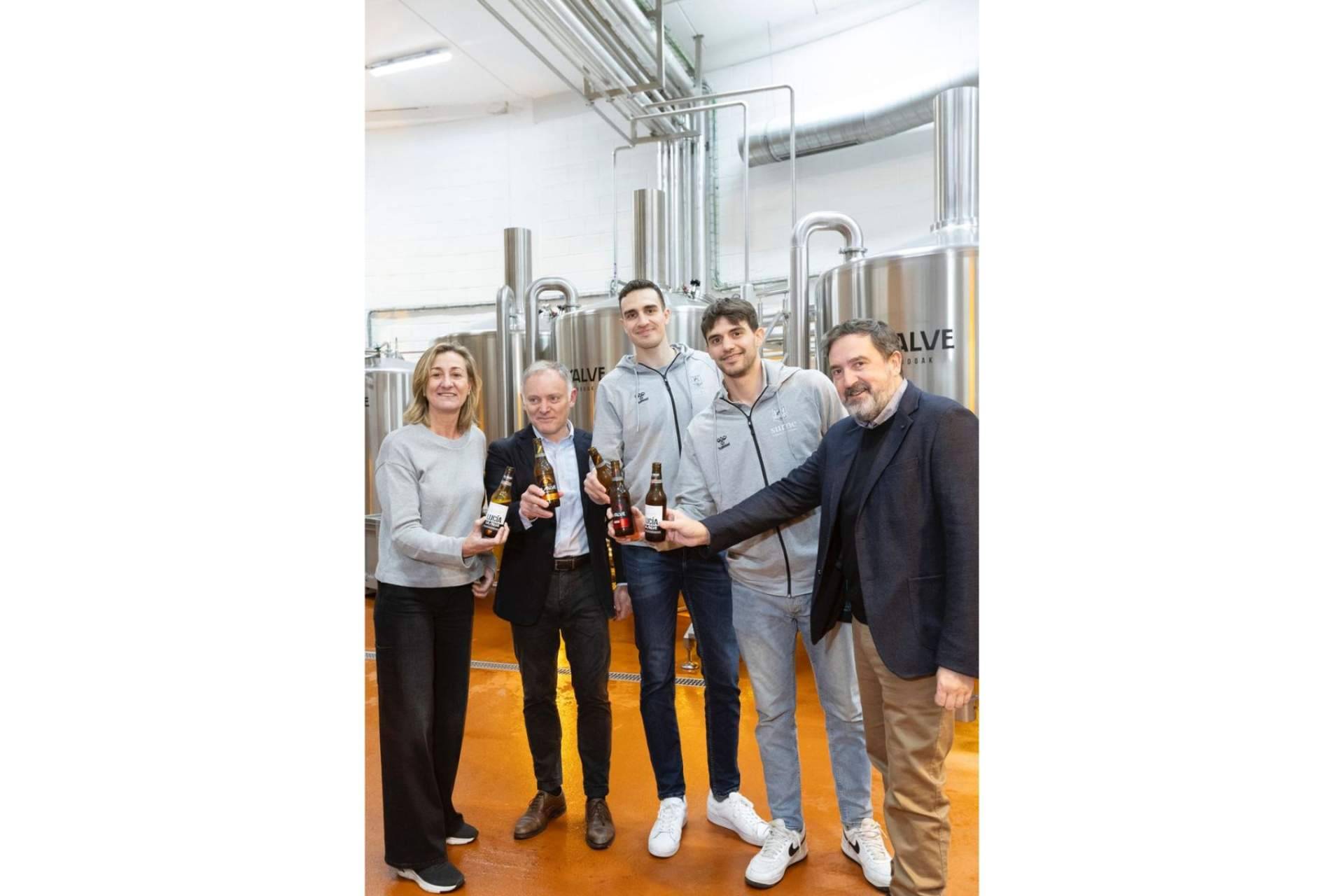 LA SALVE renueva su patrocinio con Bilbao Basket