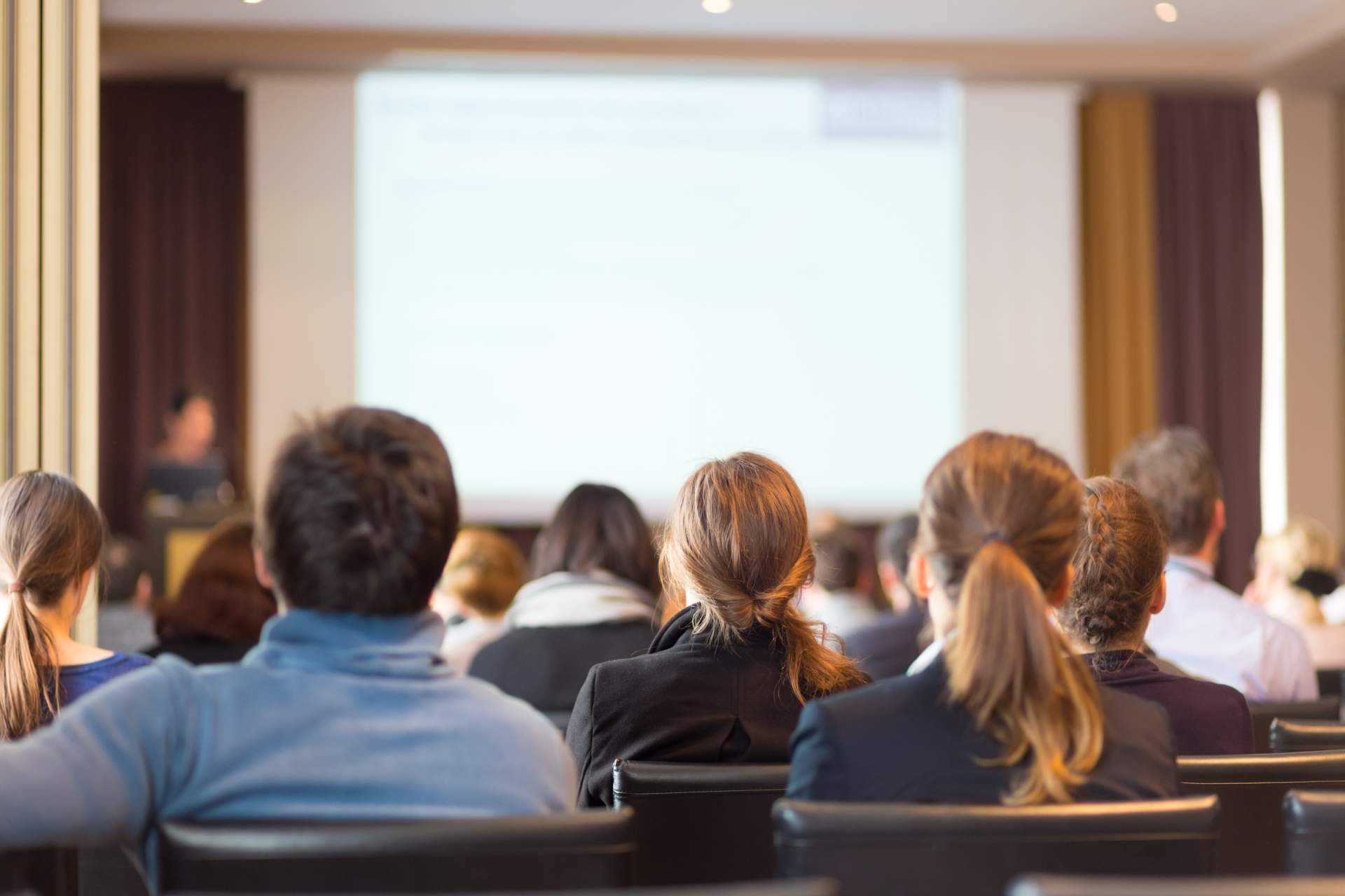 El curso online ideal para convertirse en experto universitario en cualquier área profesional, con Formación Carpe Diem