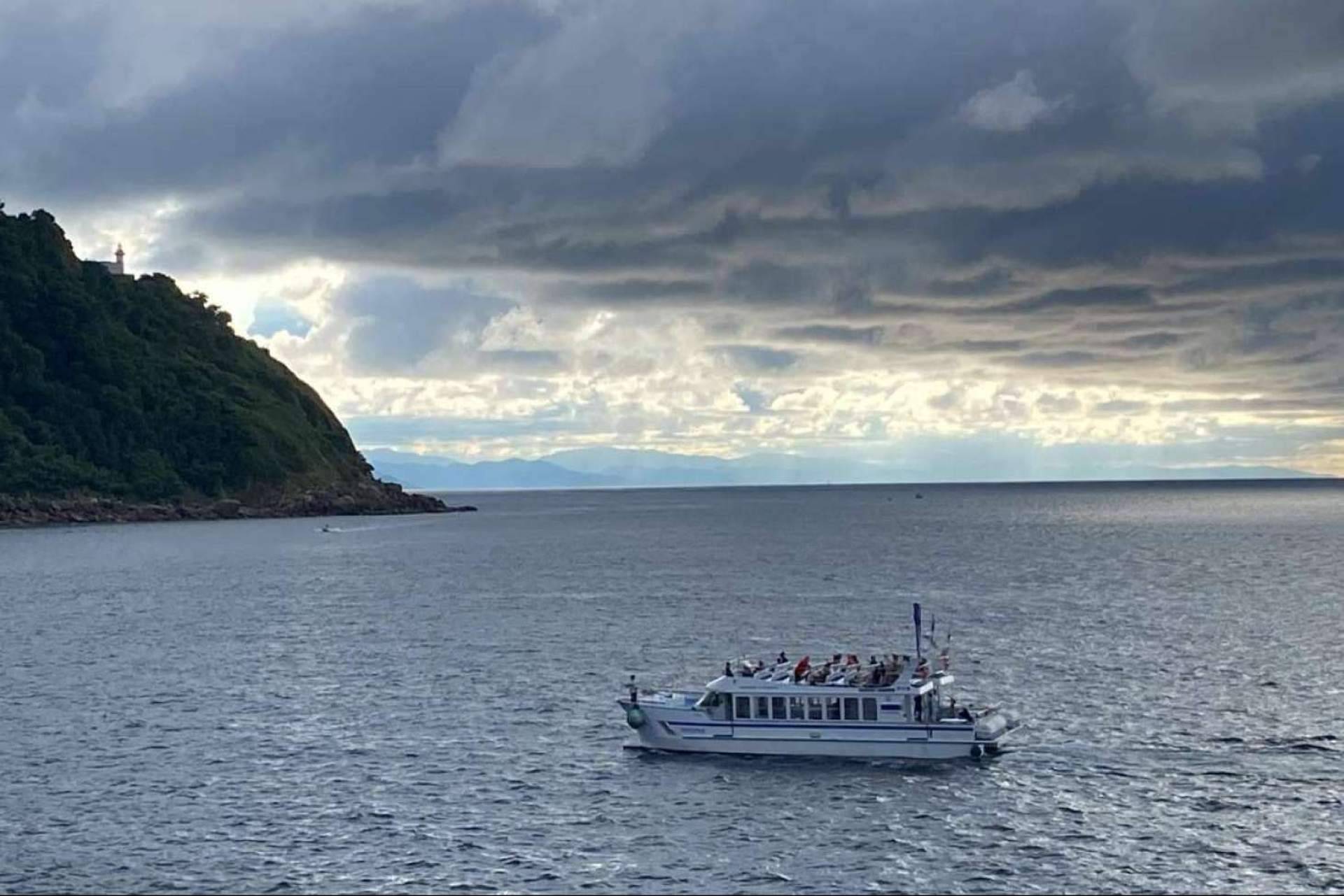 La contribución del catamarán Ciudad San Sebastián para reducir huella de carbono