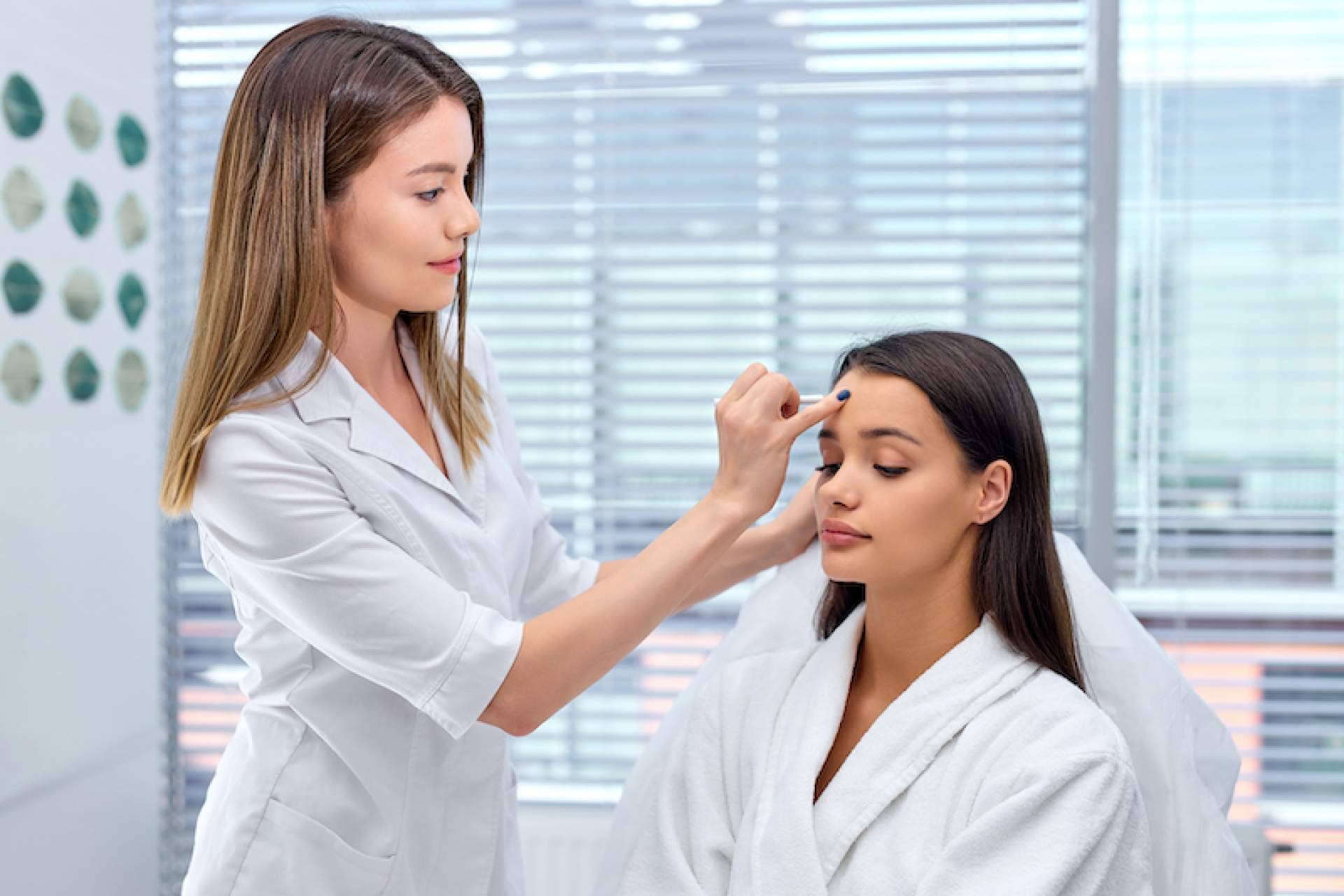 Clínica de medicina estética facial y corporal, Alluring Clinic