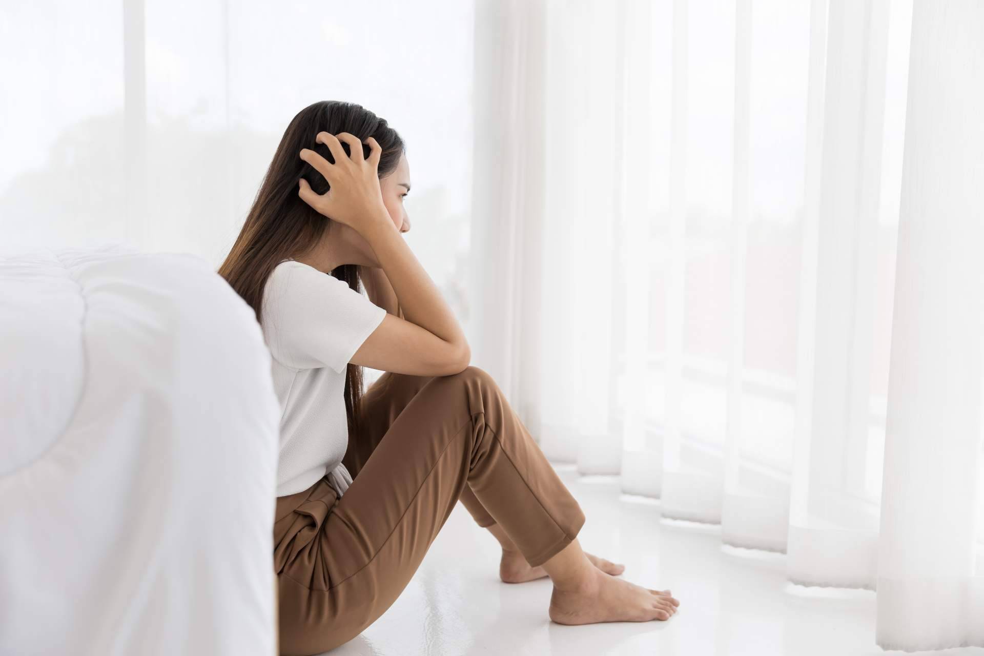 Los beneficios de tratar la ansiedad con la terapia en línea, por Mejor Hablemos