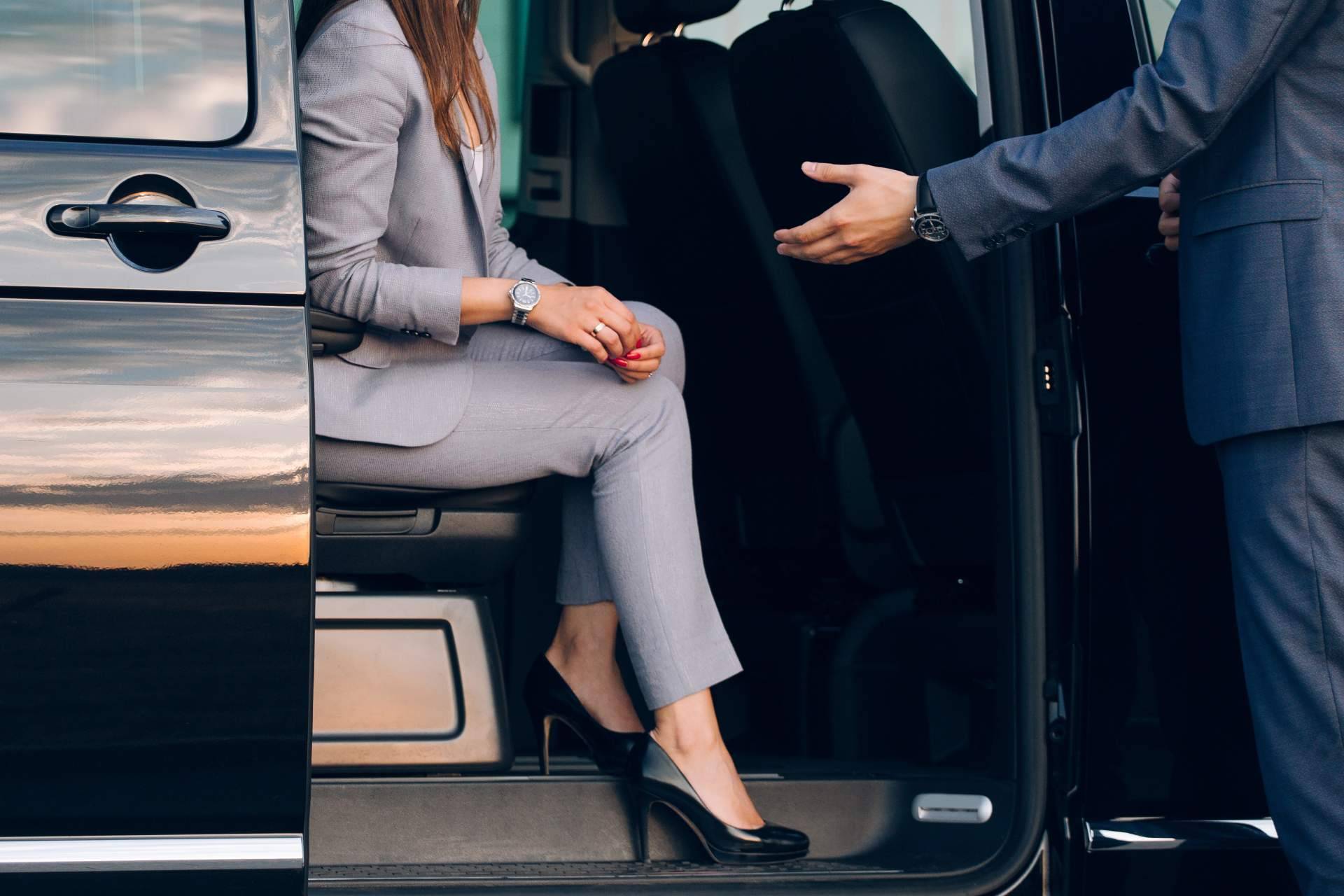 Alpha VIP Transfer es una empresa que cuenta con furgonetas transfer de lujo