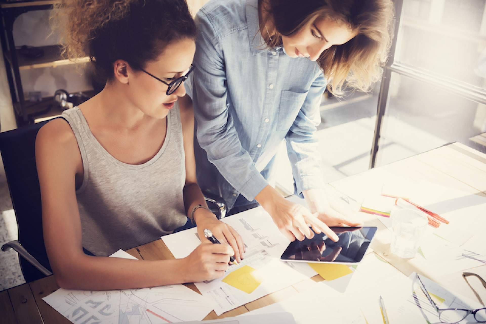 Las grandes ventajas de la externalización departamento de marketing, con Atenea Agency