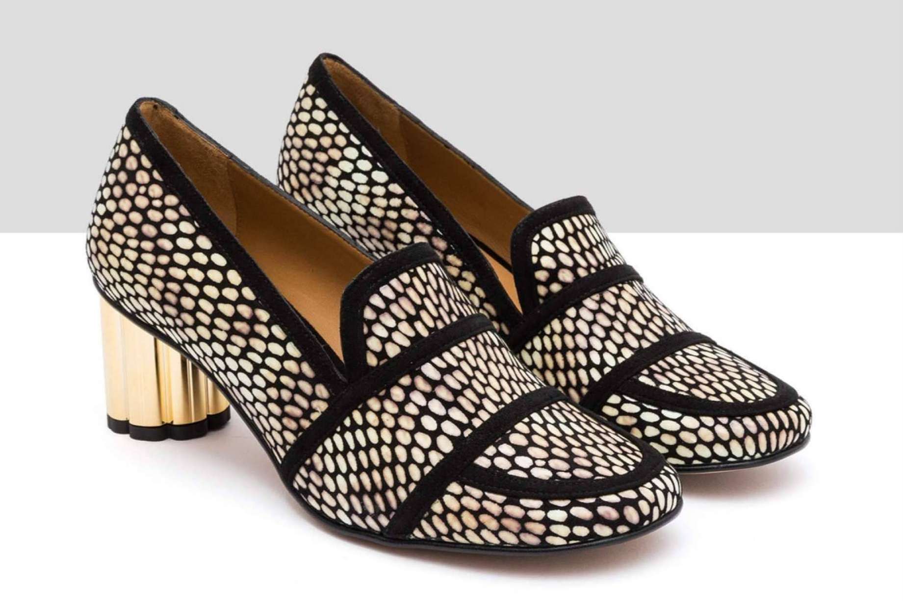 Audley presenta sus distintos modelos de mocasines