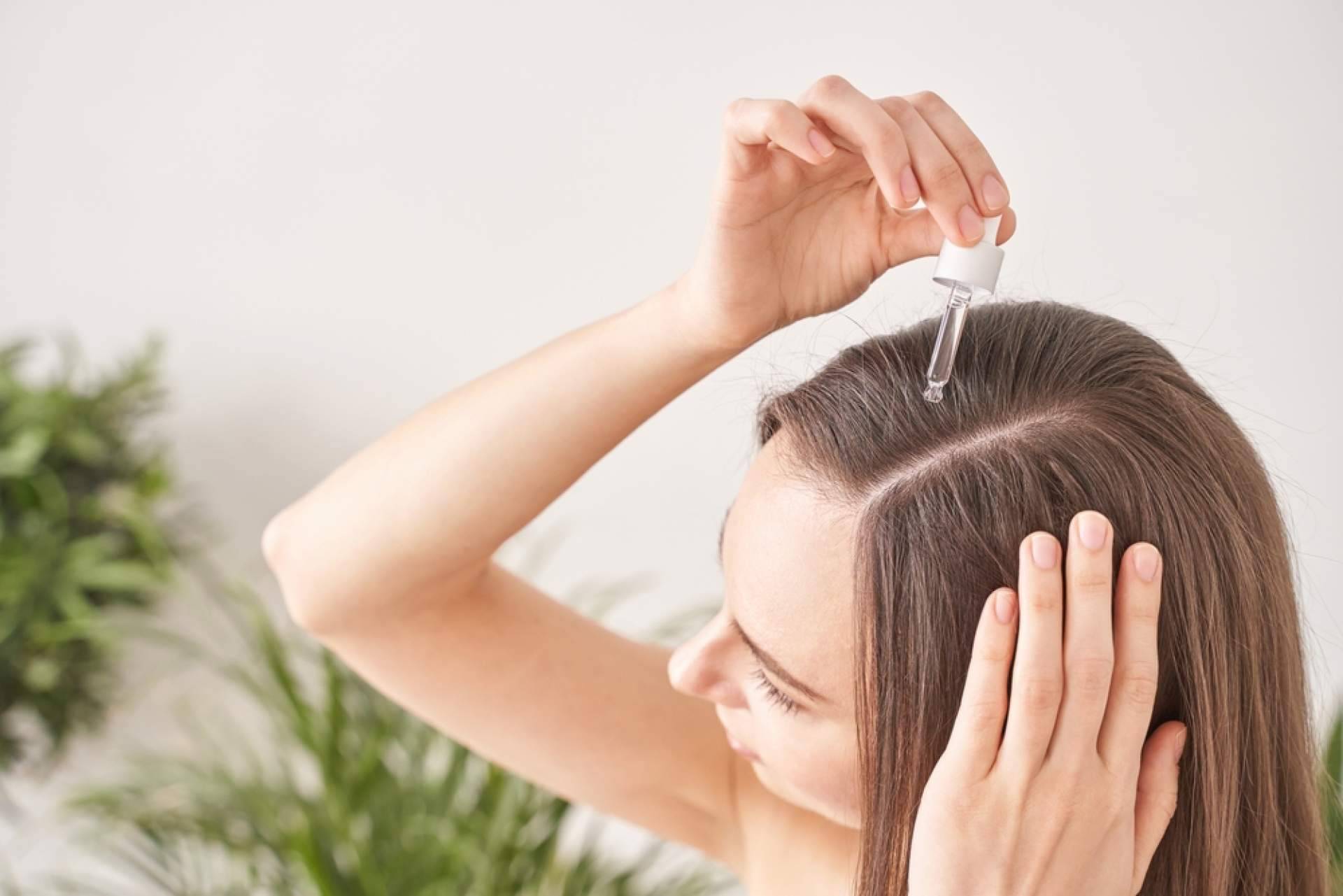 Productos naturales para el cuidado del cabello con Saw Palmetto