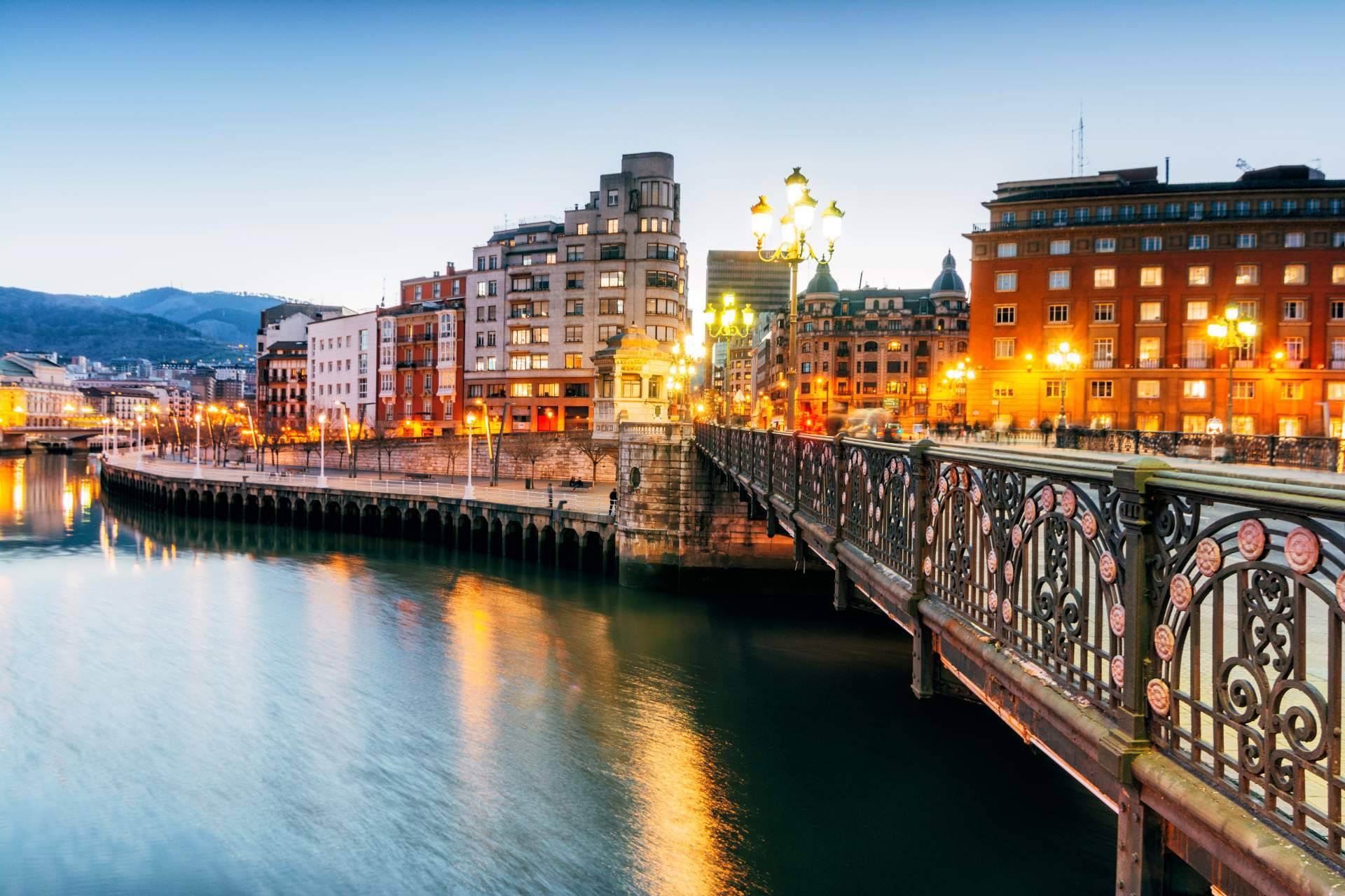 Asesoramiento para invertir en terrenos en Bilbao de la mano de Grupo Iparbaiw