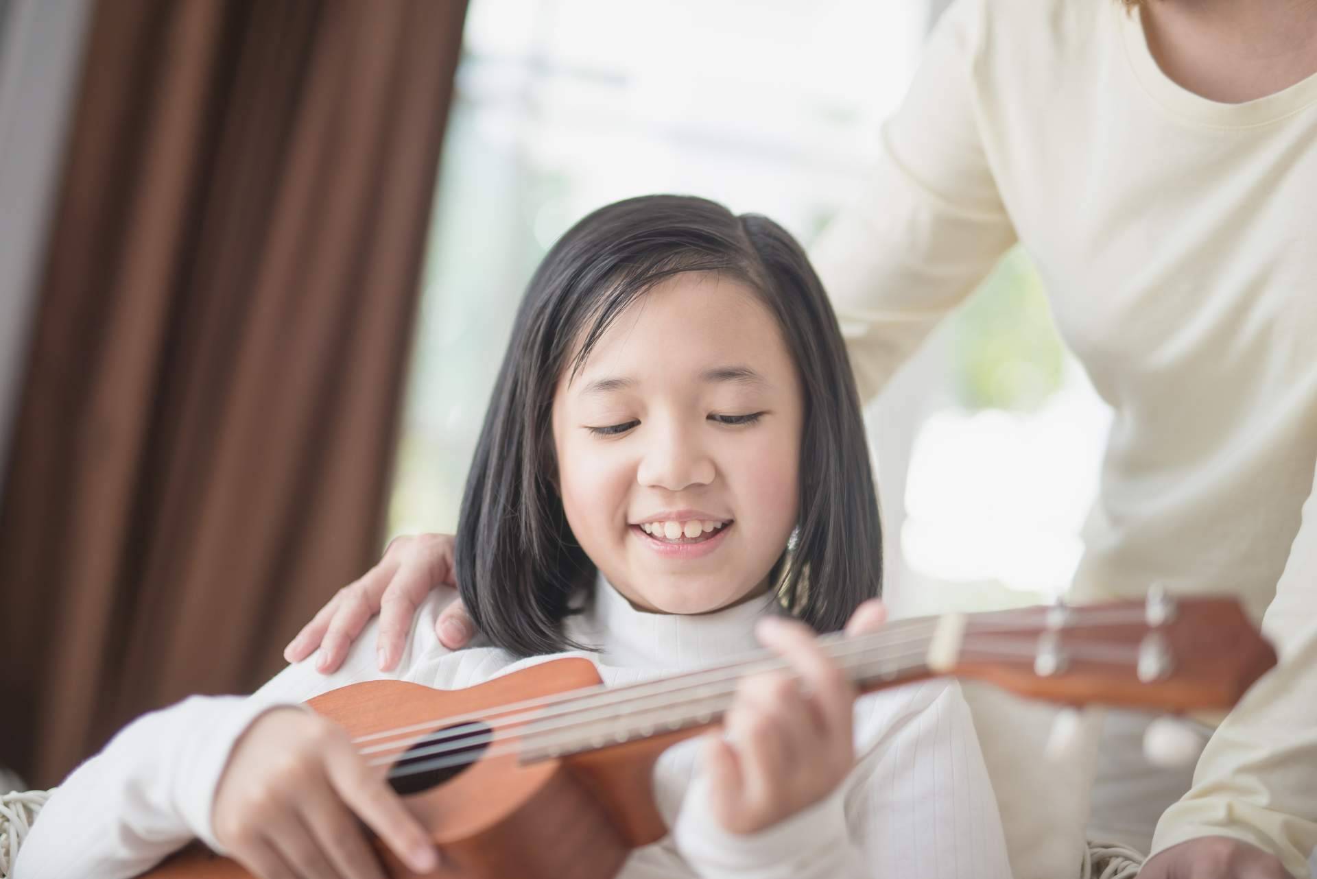 Programas de formación musical para niños de distintas edades en Escuela de Música La Clave