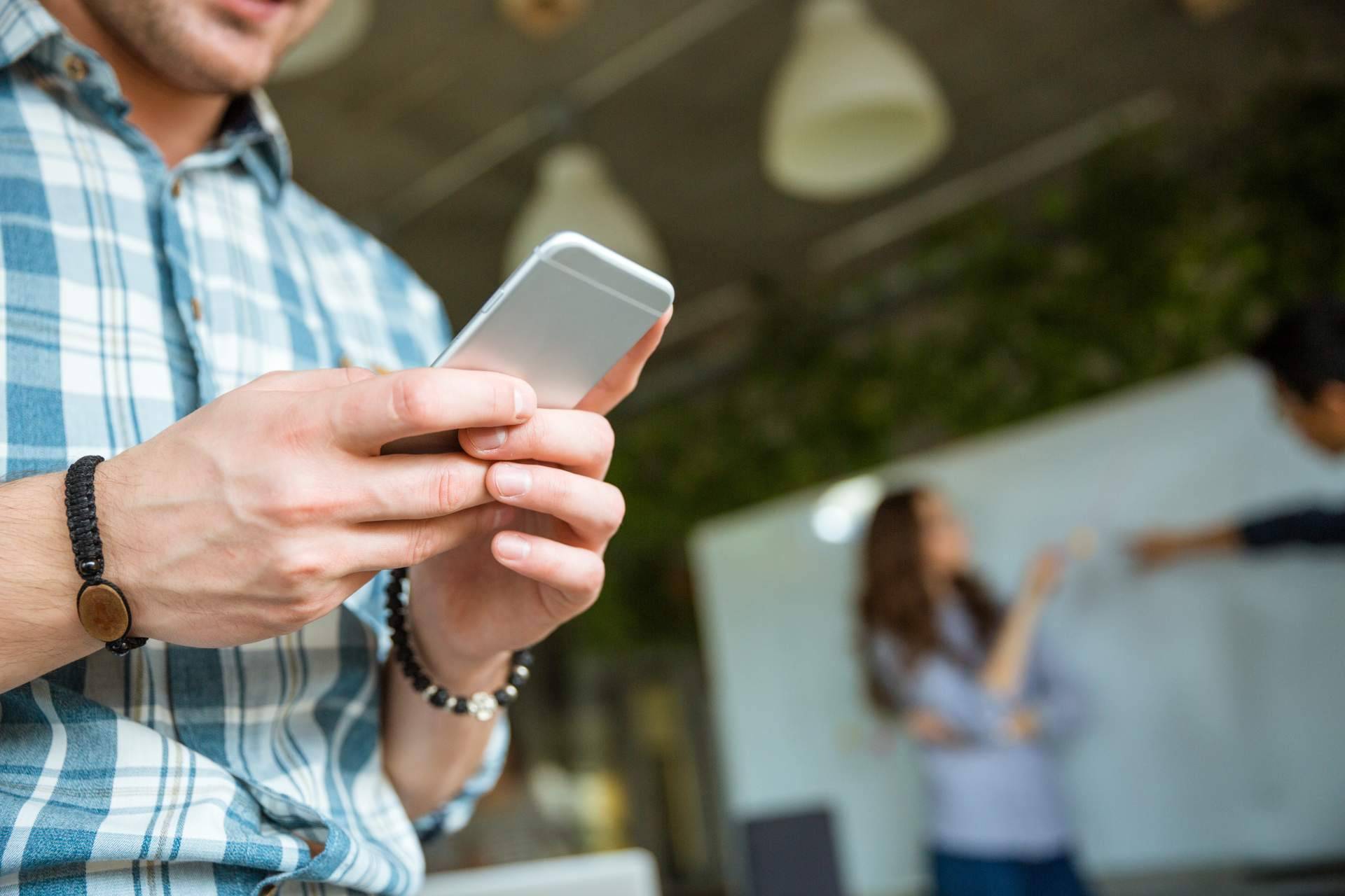 Las diferencias entre los cursos intensivos y teórica online en directo