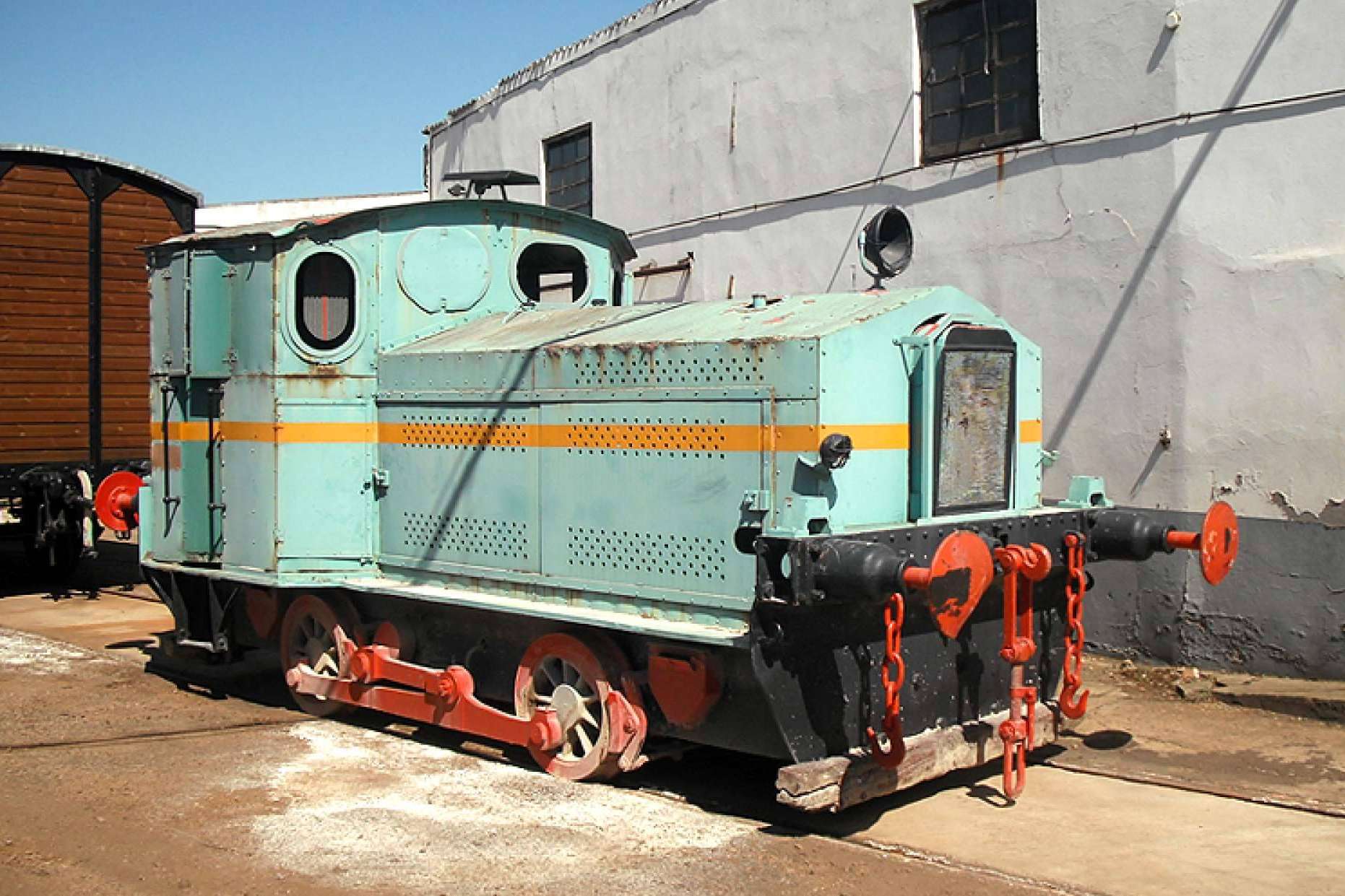 Una histórica locomotora de la antigua AZUCARERA EBRO preservada por la Fundación del Patrimonio Ferroviario