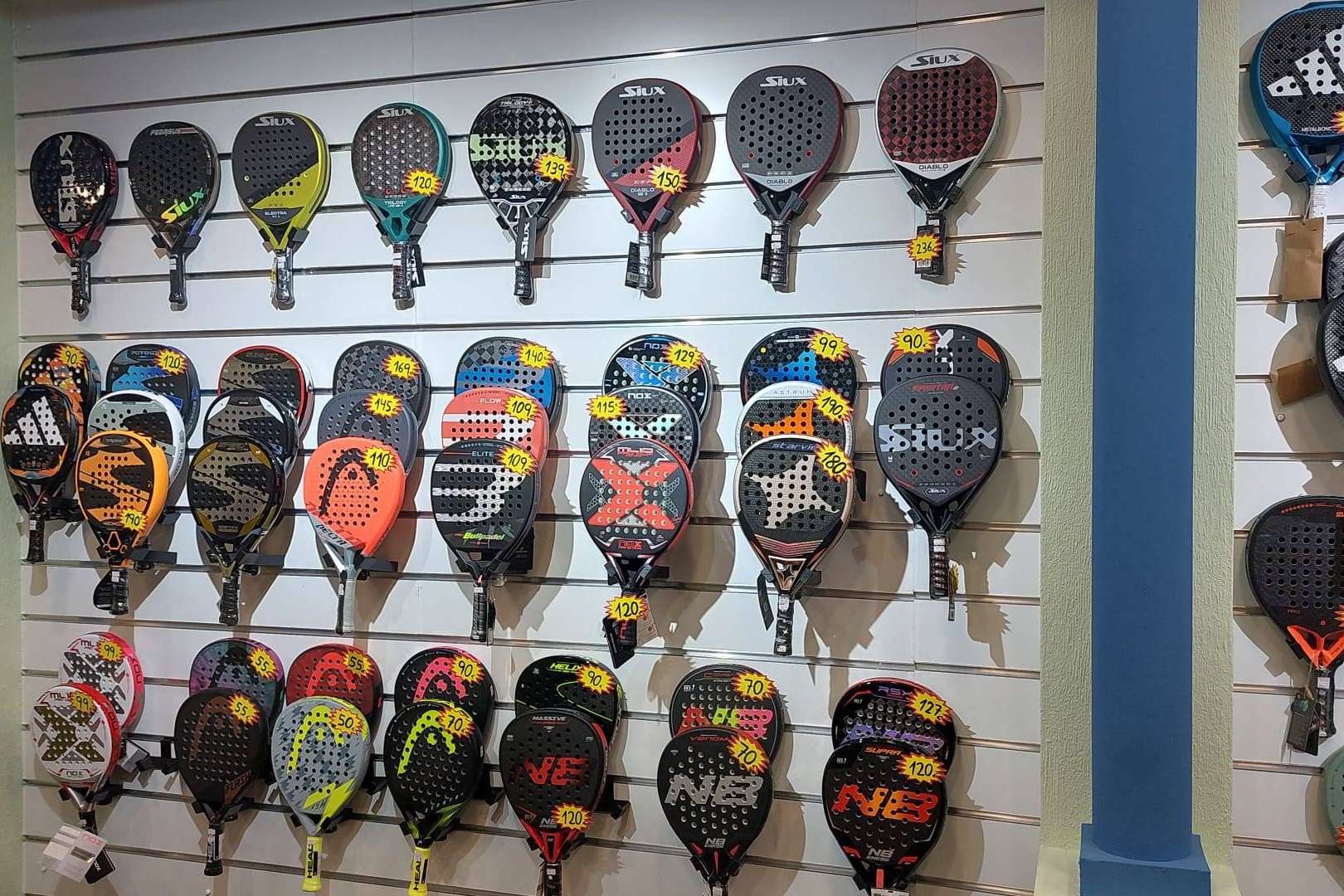 Webdepadel.com, un espacio online con un interesante outlet de padel