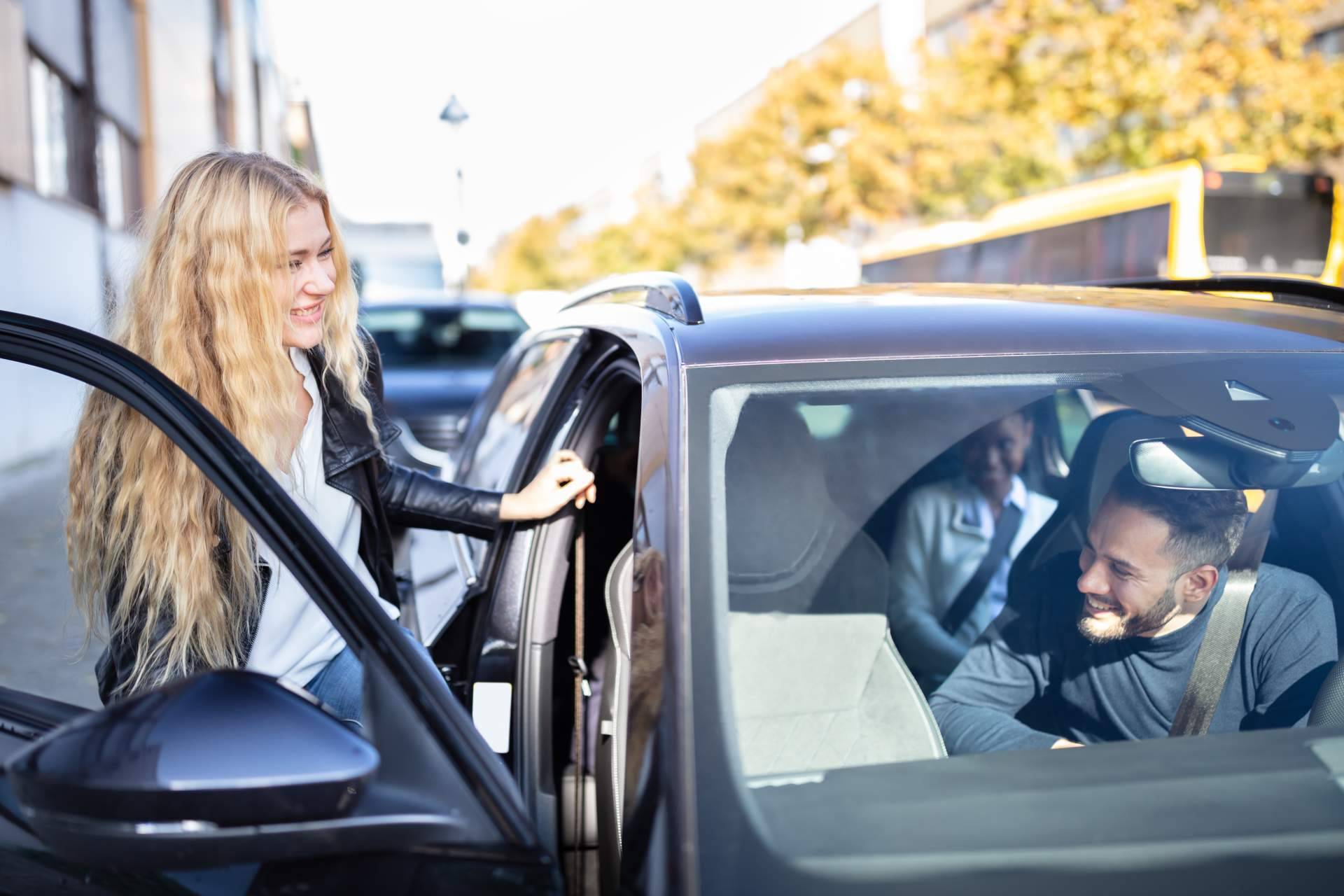 Transformar completamente la movilidad de estudiantes y trabajadores de universidad con la ayuda del carpooling de Hoop Carpool